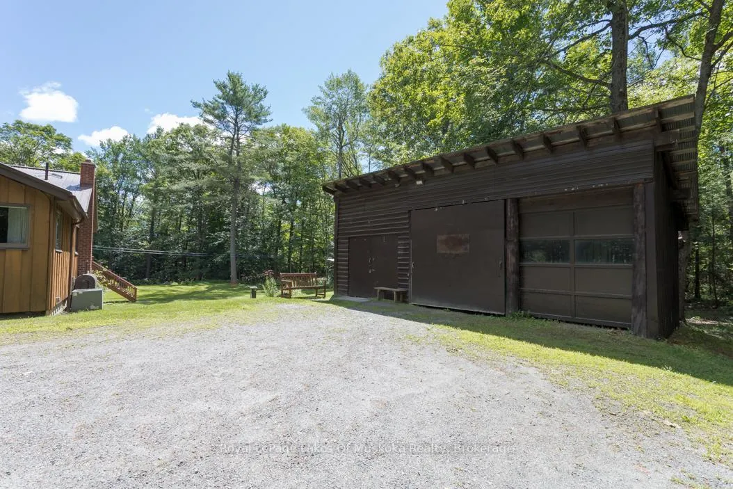 Photo 37 of 10 Muskoka Pines Road, Bracebridge, Draper — HOMEH