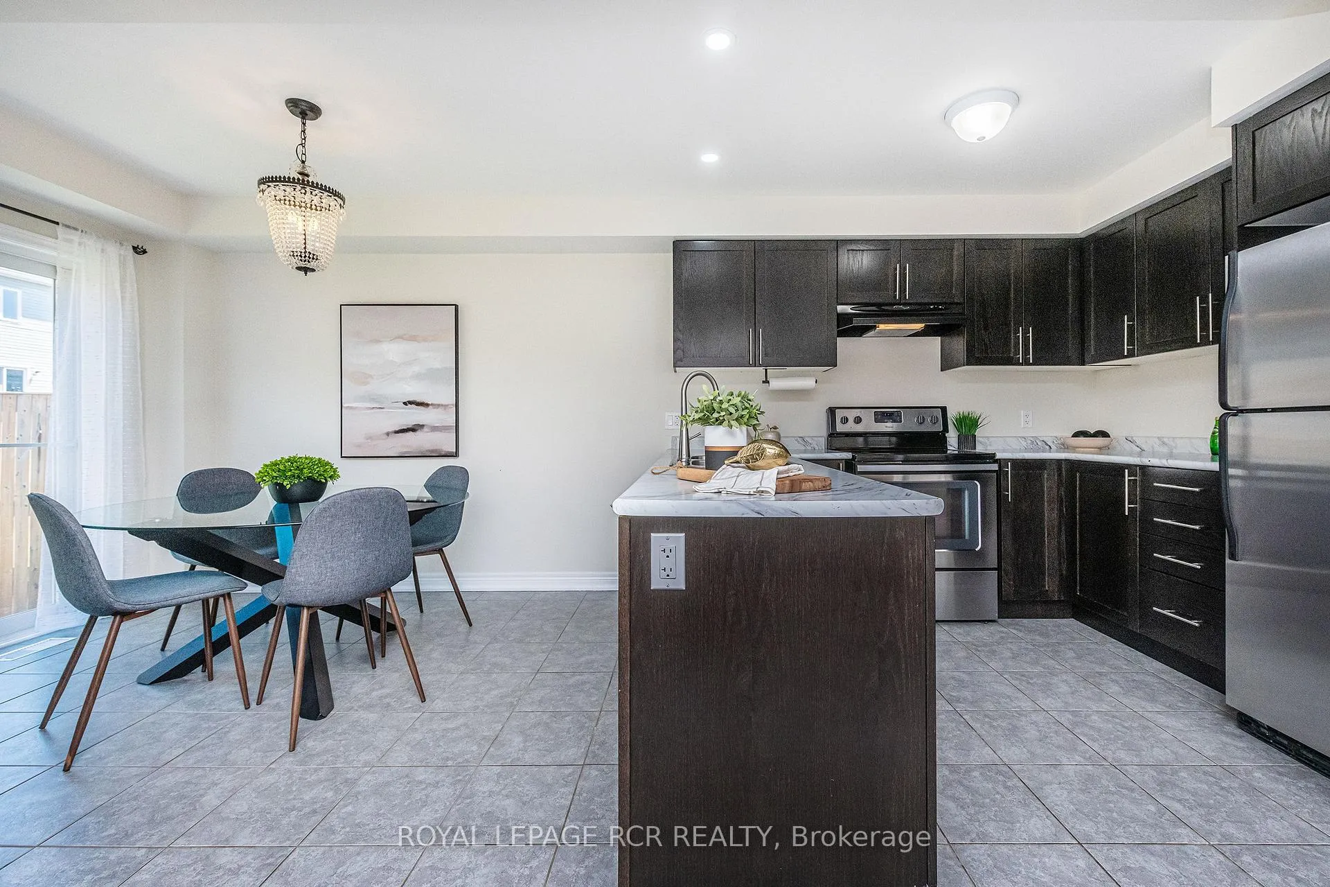Photo 4 of 770 Cook Crescent, Shelburne — HOMEH