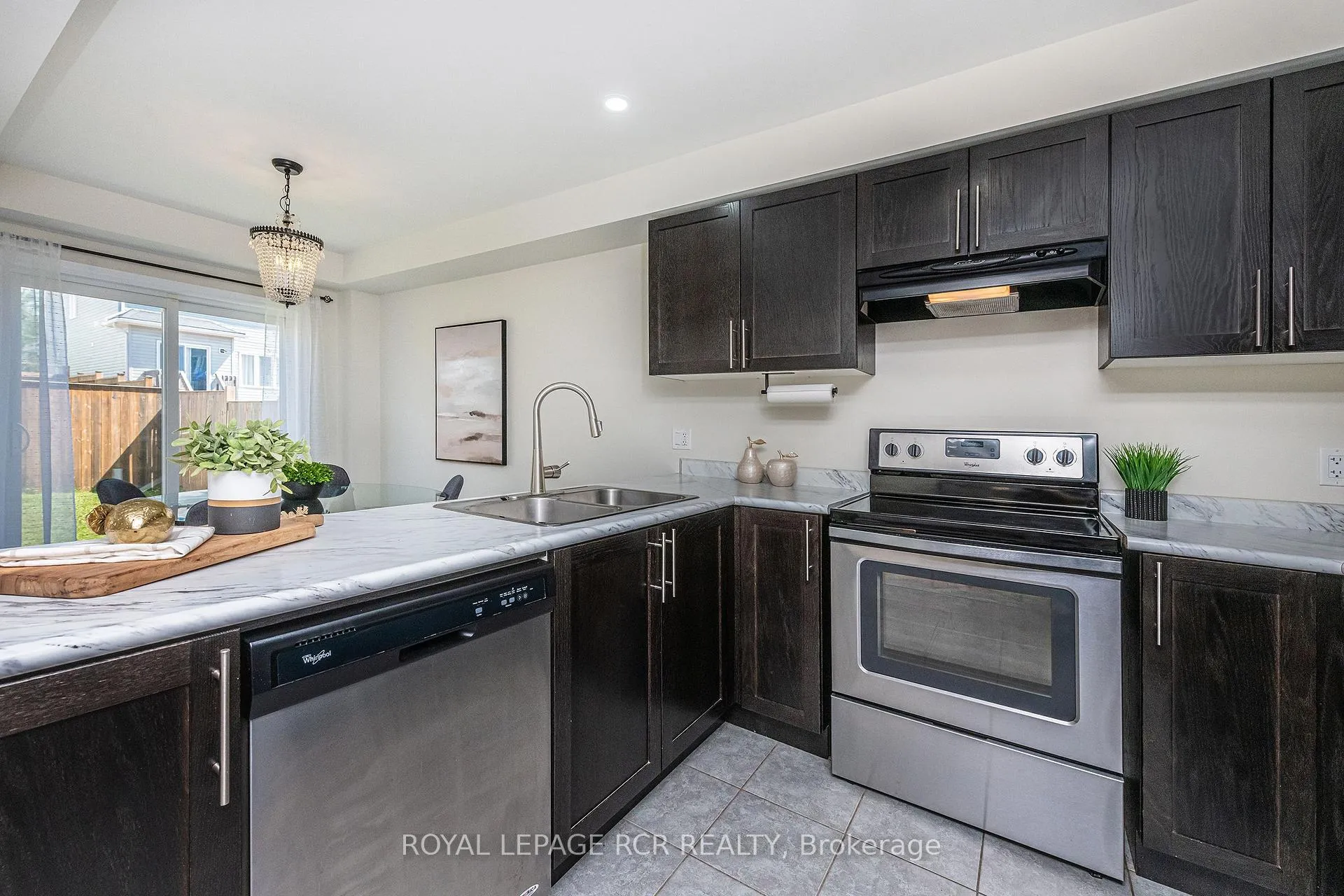 Photo 5 of 770 Cook Crescent, Shelburne — HOMEH