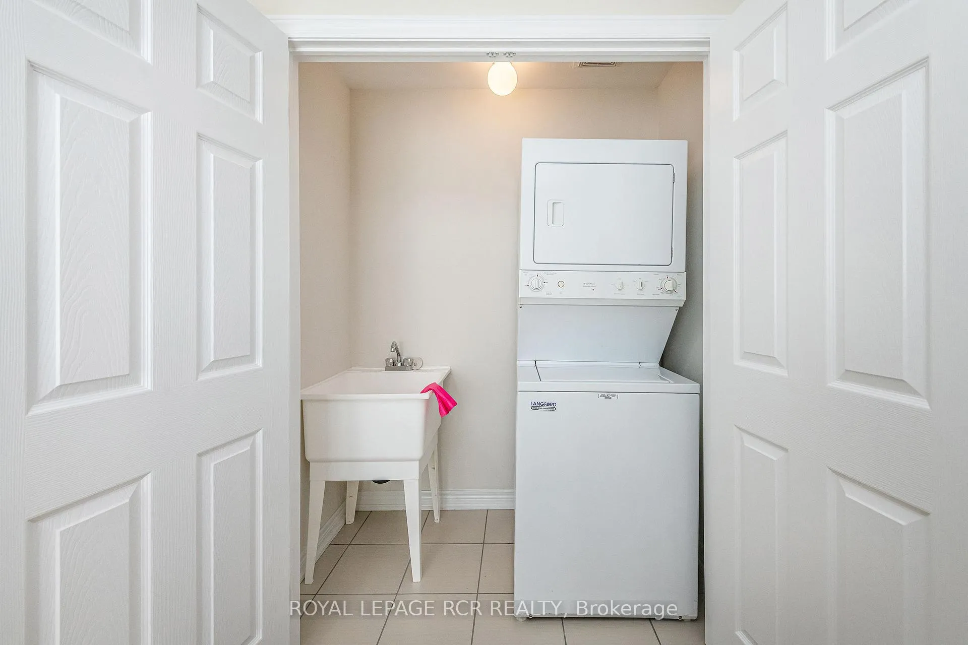 Photo 21 of 770 Cook Crescent, Shelburne — HOMEH