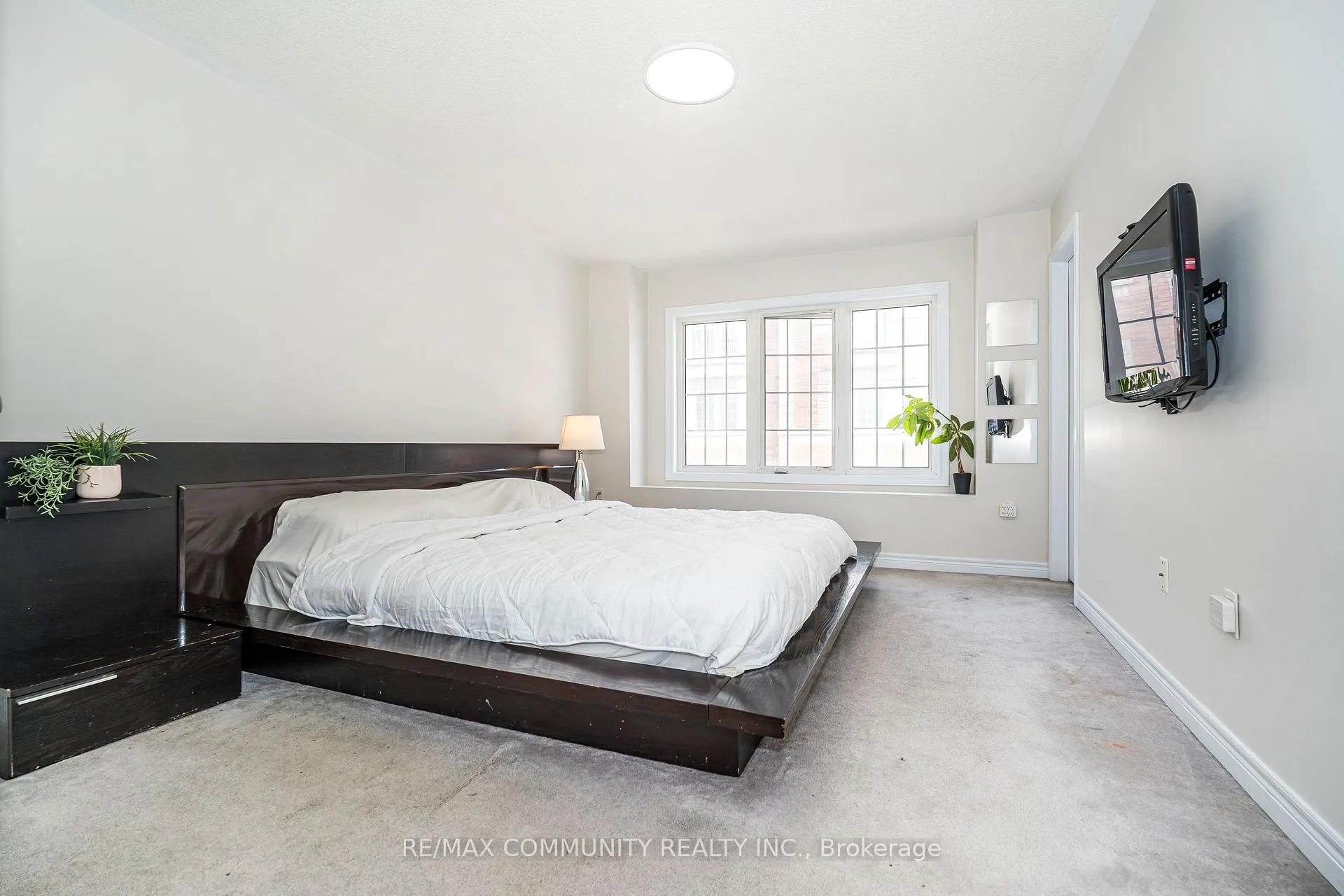 Photo 10 of 18 Cooperage Lane, Ajax, Central East — HOMEH
