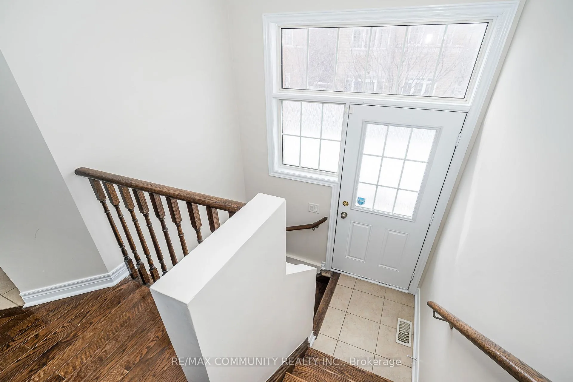 Photo 13 of 18 Cooperage Lane, Ajax, Central East — HOMEH