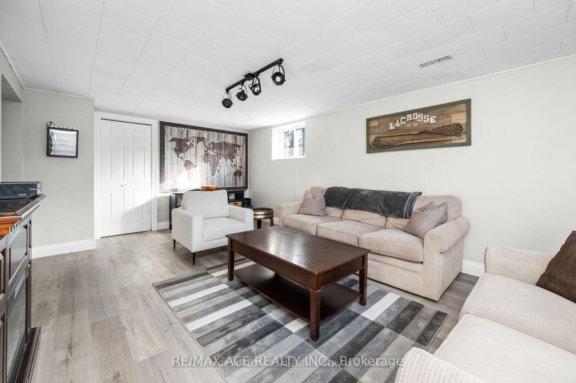 Photo 23 of 412 Norrie Crescent, Burlington, Appleby — HOMEH