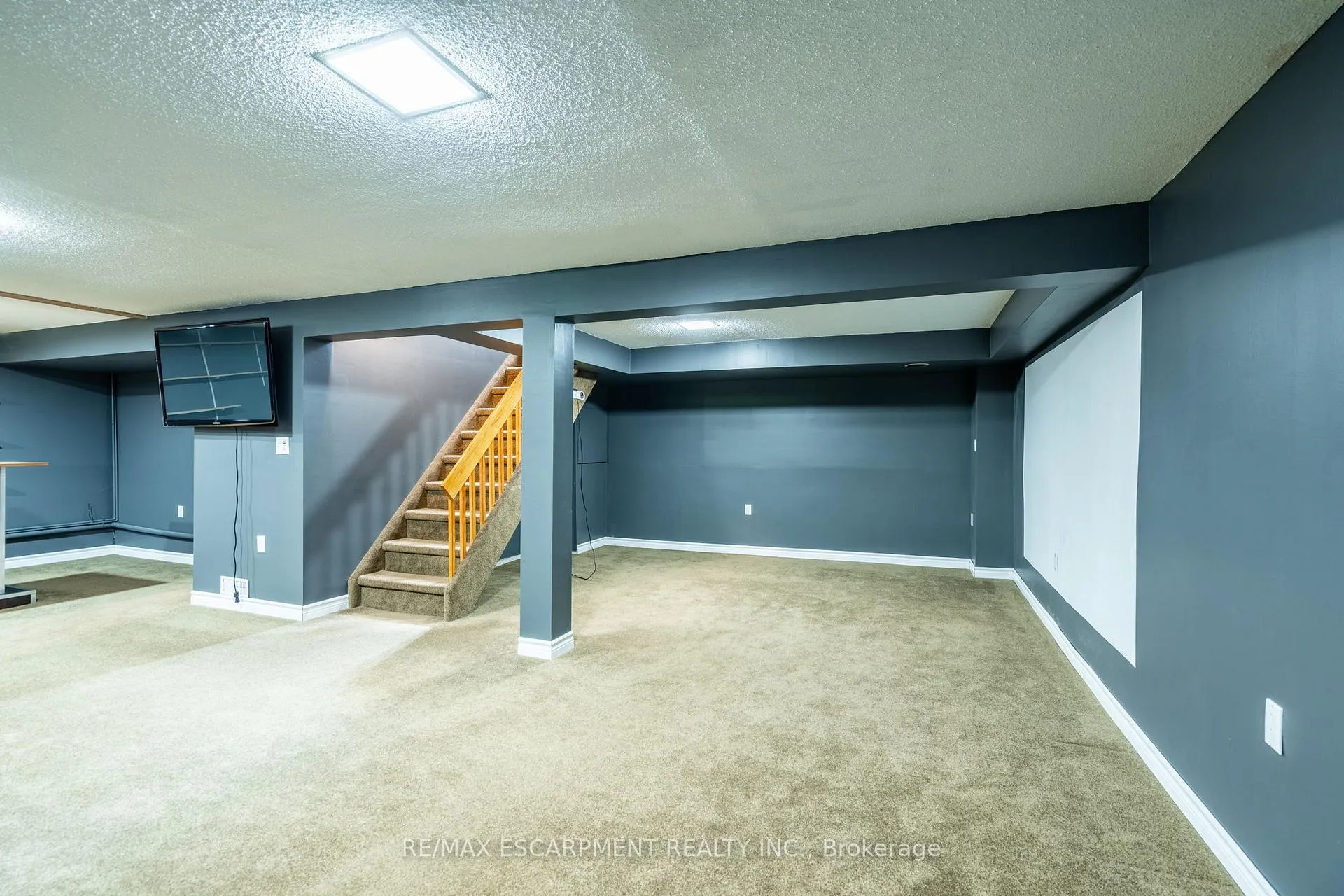 Photo 27 of 11 Pecan Court, Hamilton, Stoney Creek — HOMEH