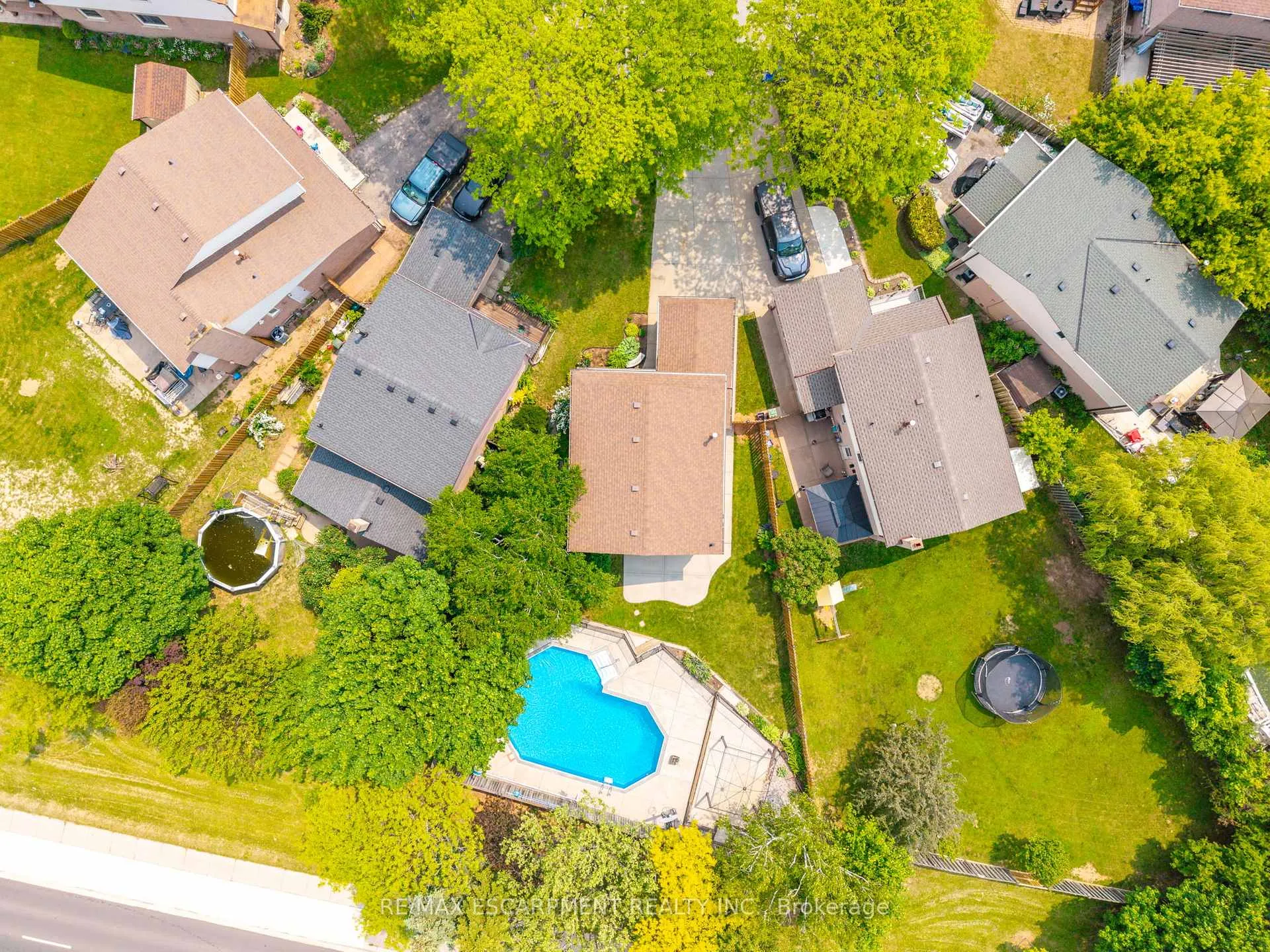 Photo 47 of 11 Pecan Court, Hamilton, Stoney Creek — HOMEH