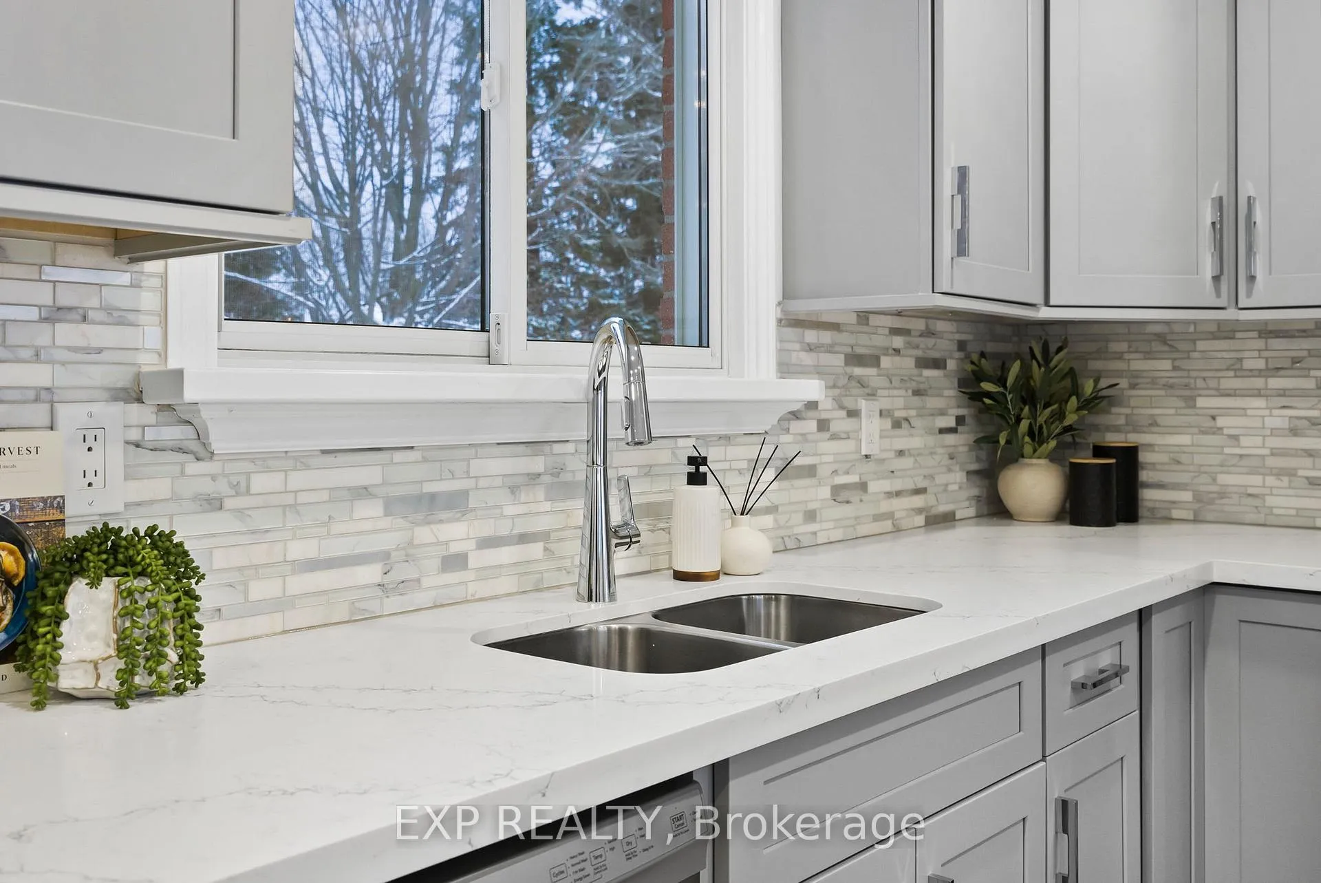 Photo 13 of 25 Erindale Drive, Erin — HOMEH