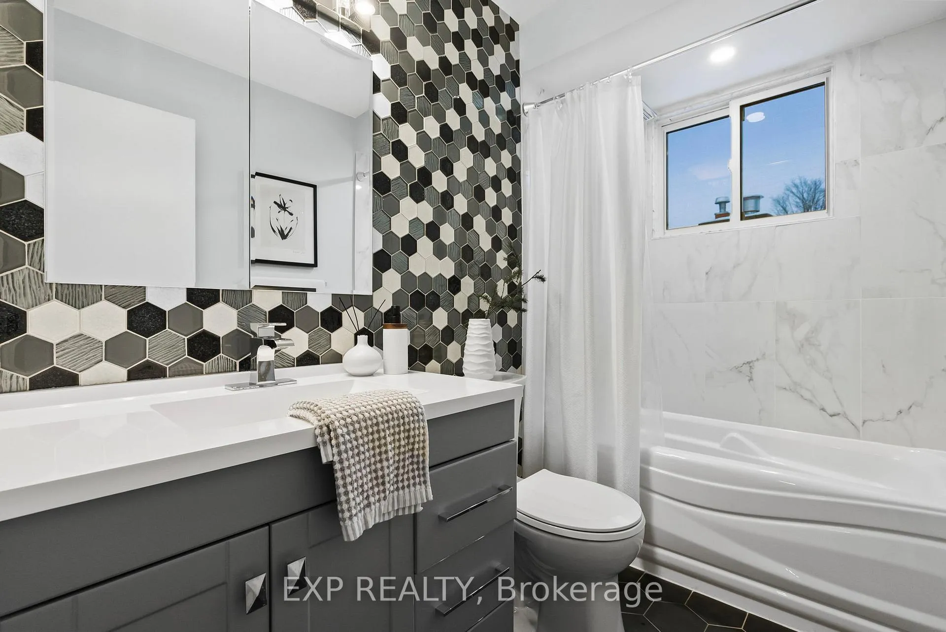 Photo 26 of 25 Erindale Drive, Erin — HOMEH