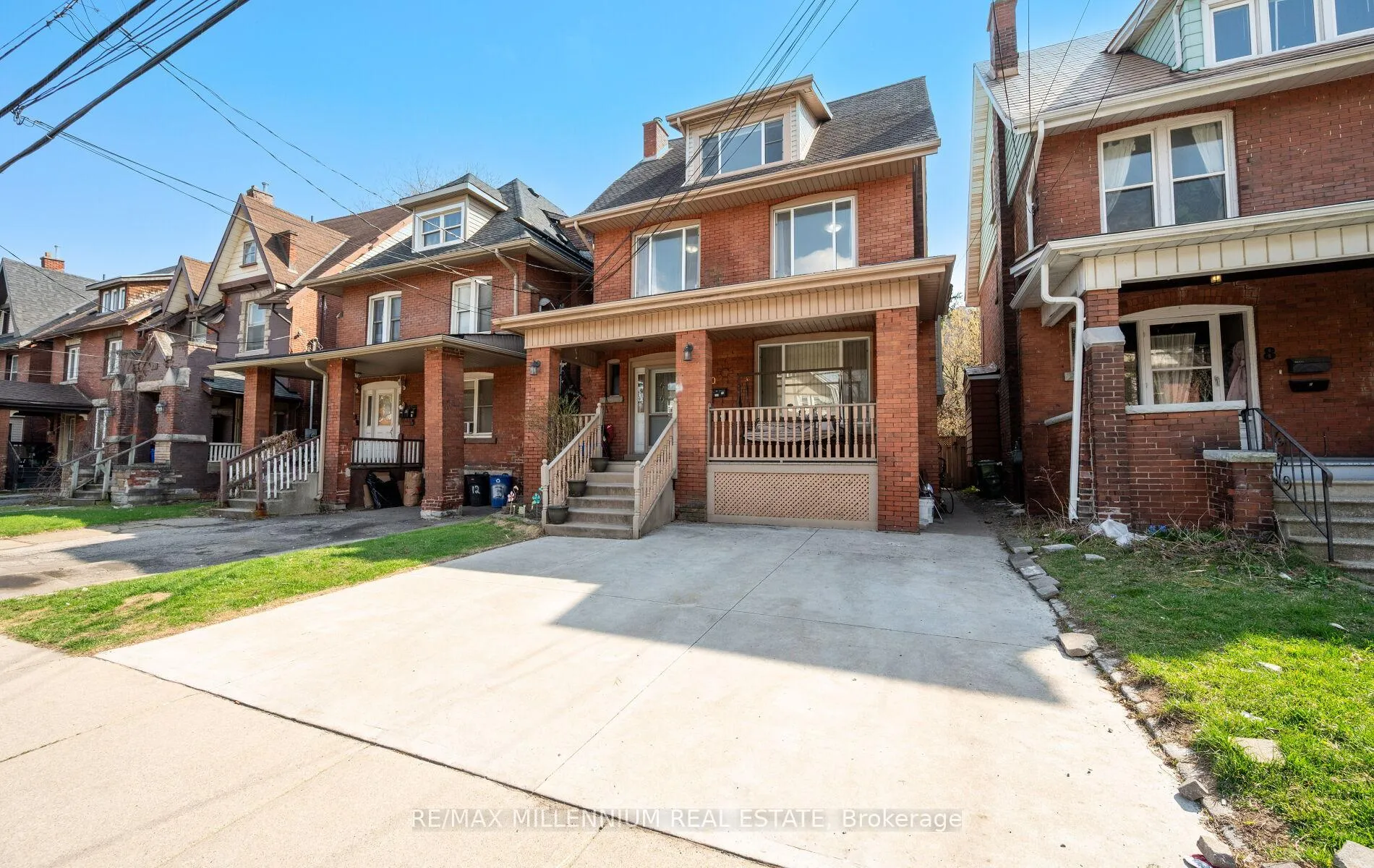 Photo 2 of 10 Rutherford Avenue, Hamilton, St. Clair — HOMEH