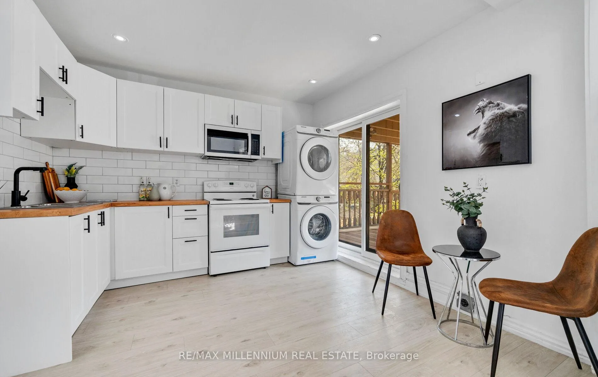 Photo 6 of 10 Rutherford Avenue, Hamilton, St. Clair — HOMEH