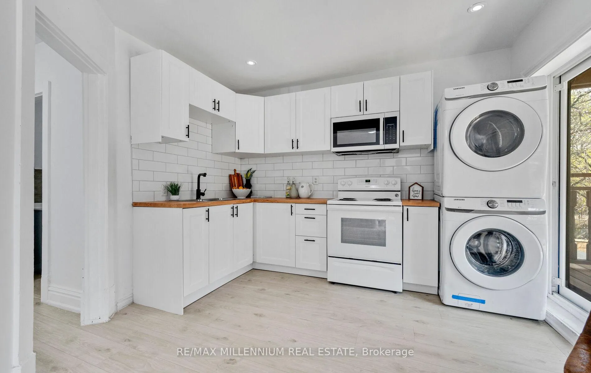 Photo 7 of 10 Rutherford Avenue, Hamilton, St. Clair — HOMEH