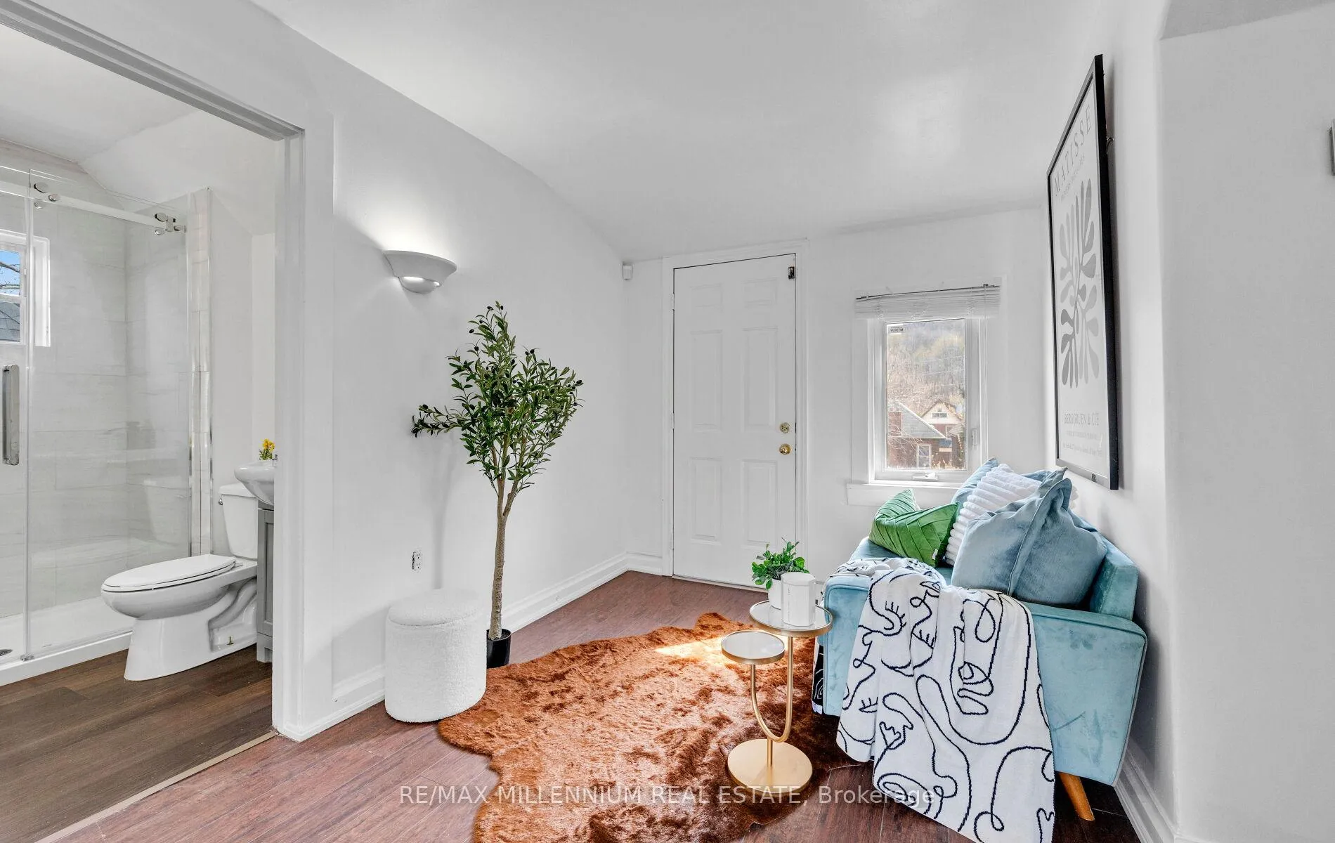 Photo 18 of 10 Rutherford Avenue, Hamilton, St. Clair — HOMEH
