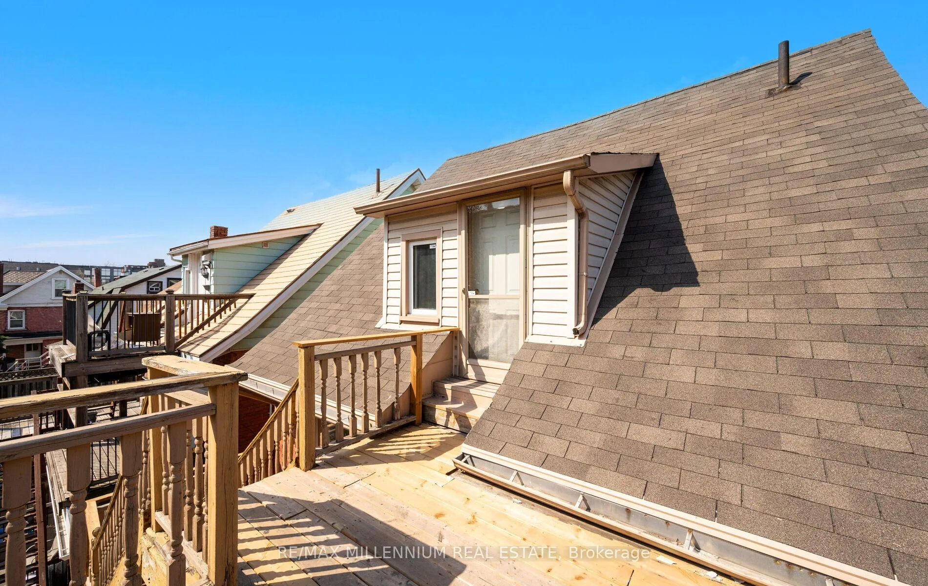 Photo 25 of 10 Rutherford Avenue, Hamilton, St. Clair — HOMEH