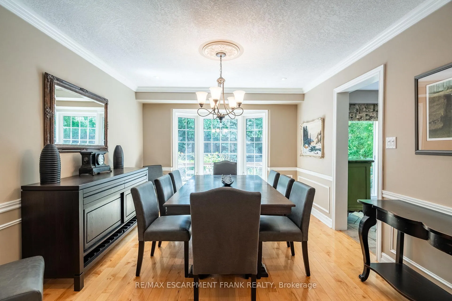 Photo 11 of 383 Devonshire Terrace, Hamilton, Ancaster — HOMEH