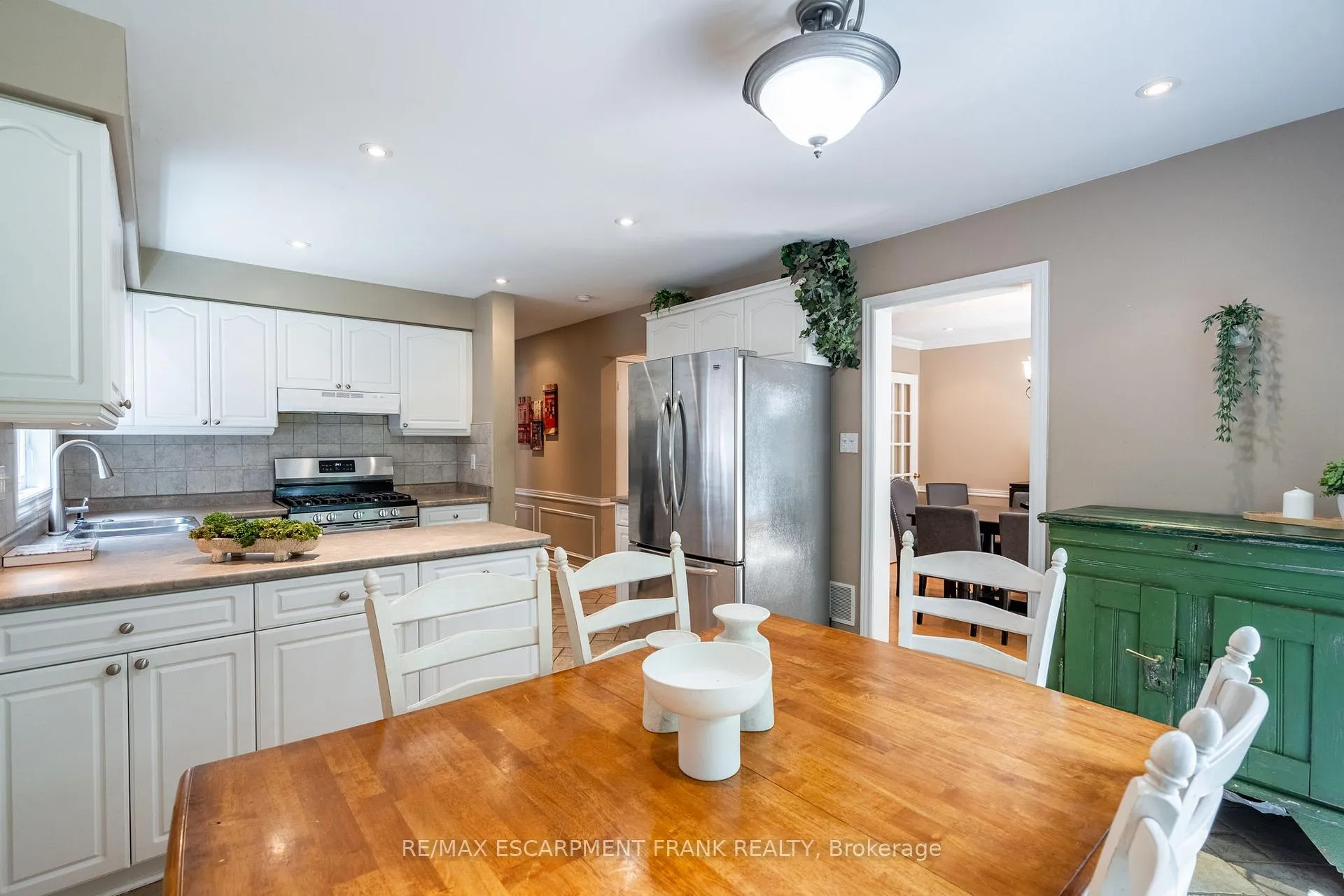 Photo 16 of 383 Devonshire Terrace, Hamilton, Ancaster — HOMEH
