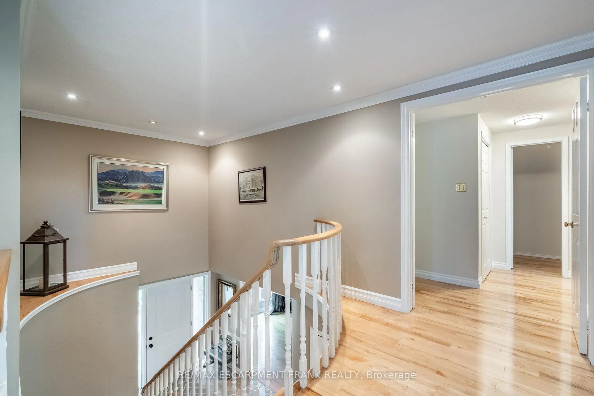 Photo 20 of 383 Devonshire Terrace, Hamilton, Ancaster — HOMEH