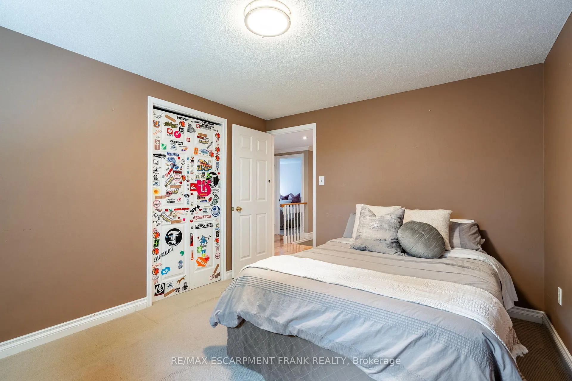Photo 29 of 383 Devonshire Terrace, Hamilton, Ancaster — HOMEH