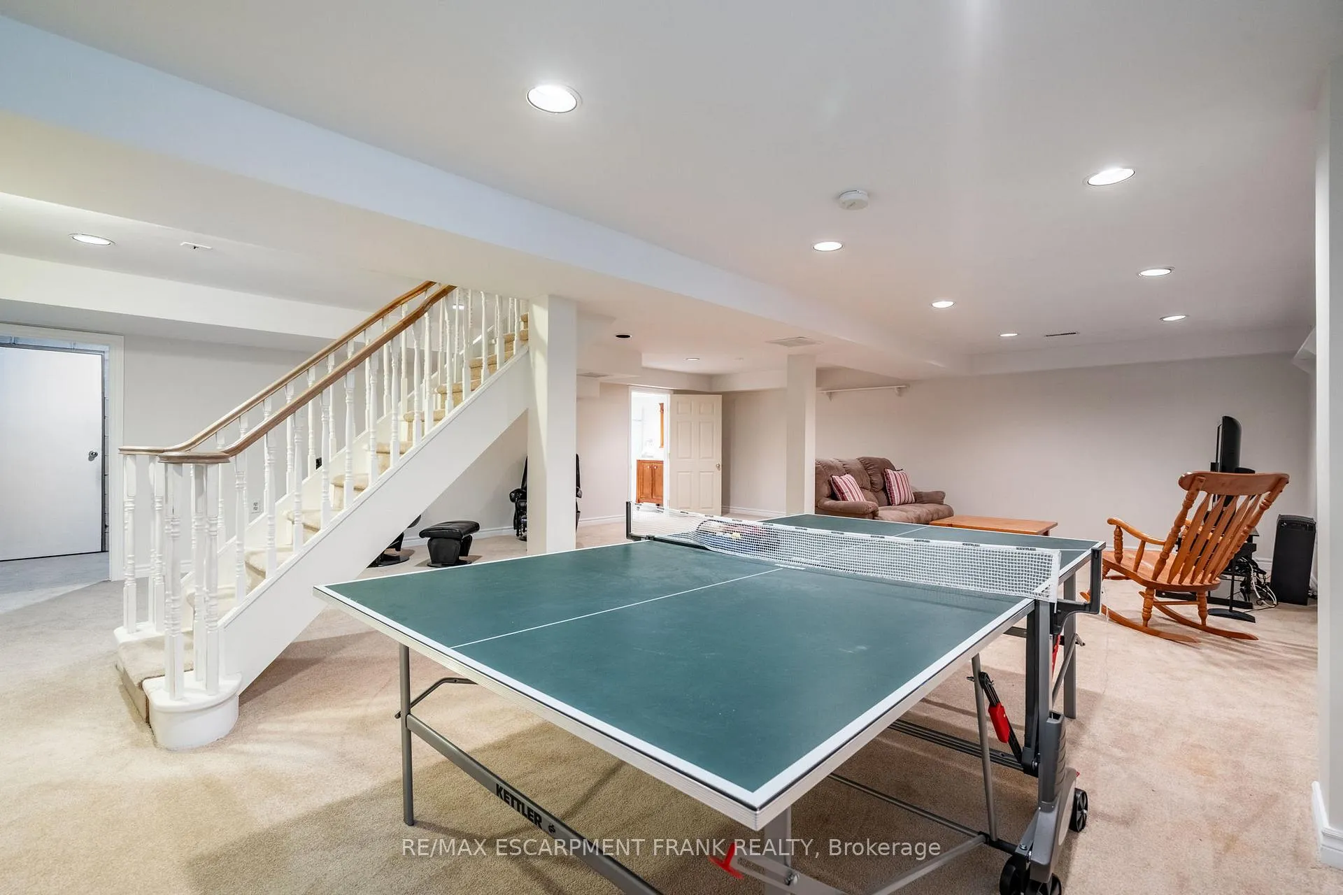 Photo 38 of 383 Devonshire Terrace, Hamilton, Ancaster — HOMEH