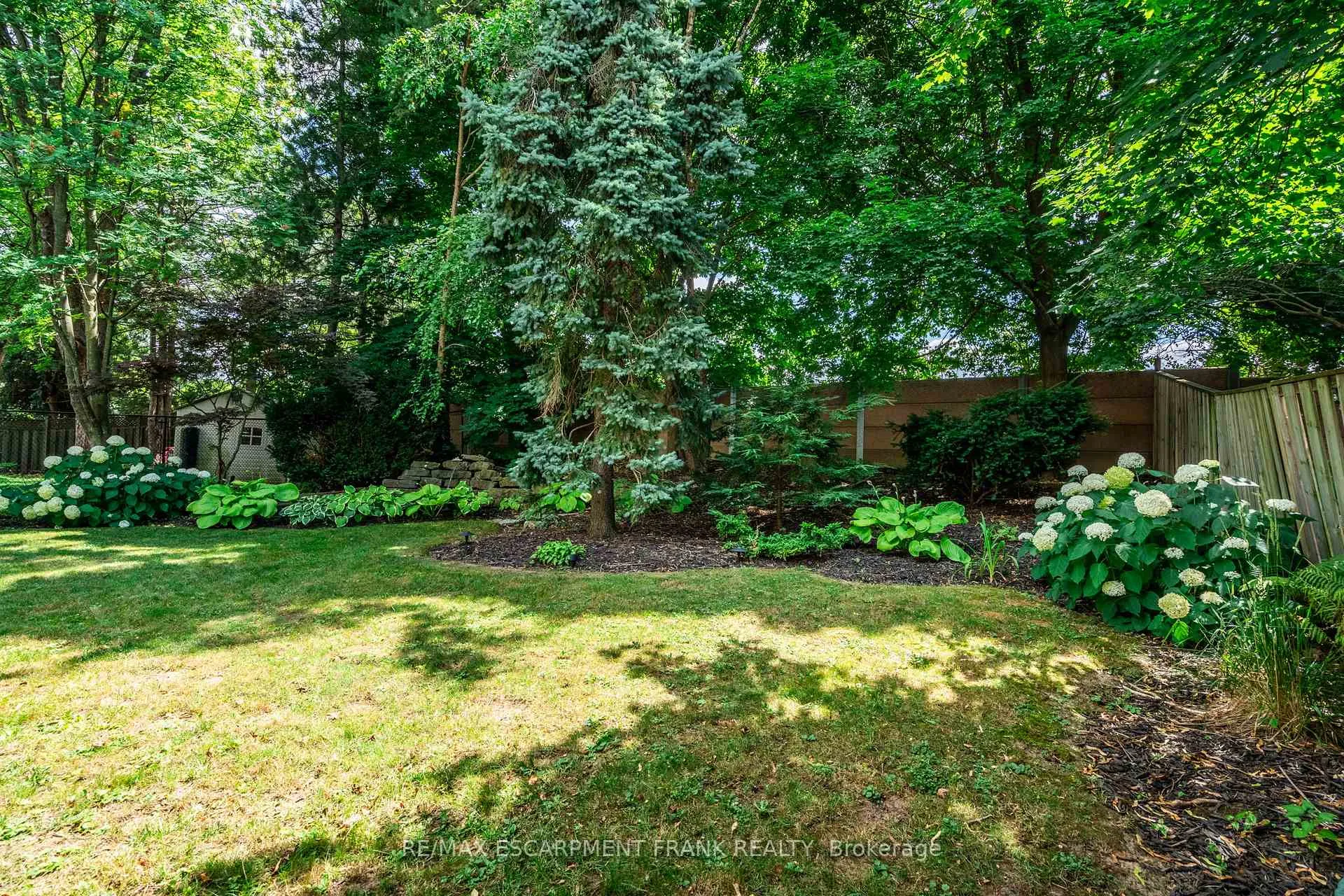 Photo 49 of 383 Devonshire Terrace, Hamilton, Ancaster — HOMEH