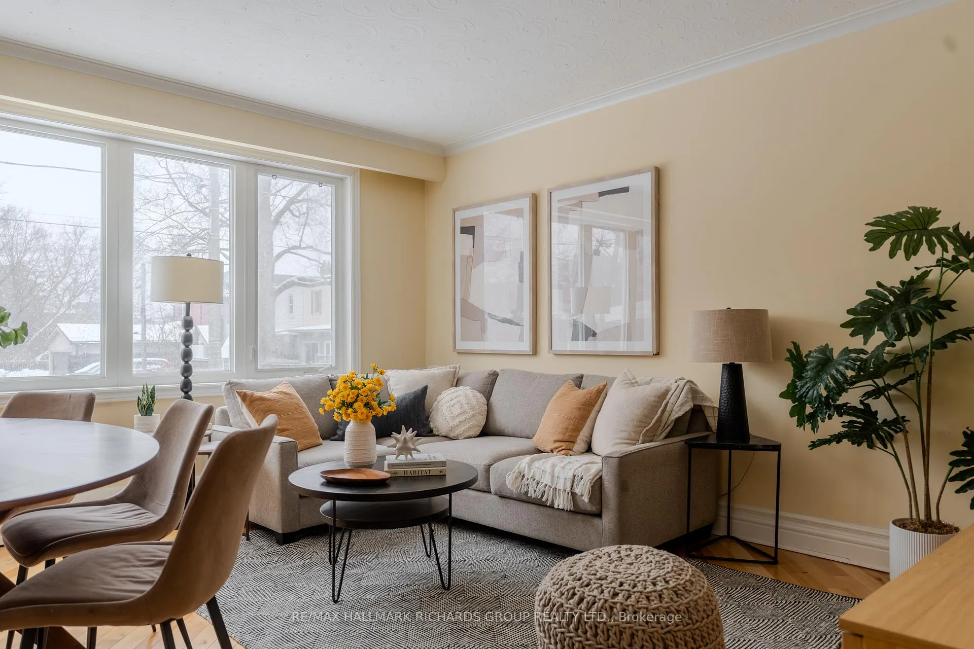 Photo 3 of 35 Swanwick Avenue, Toronto, East End-Danforth — HOMEH