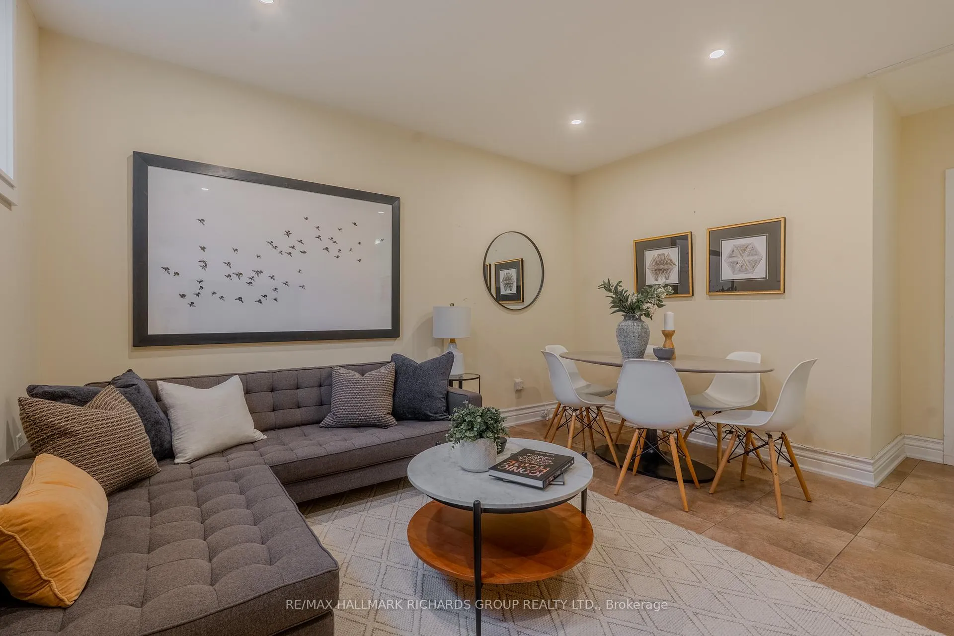Photo 17 of 35 Swanwick Avenue, Toronto, East End-Danforth — HOMEH