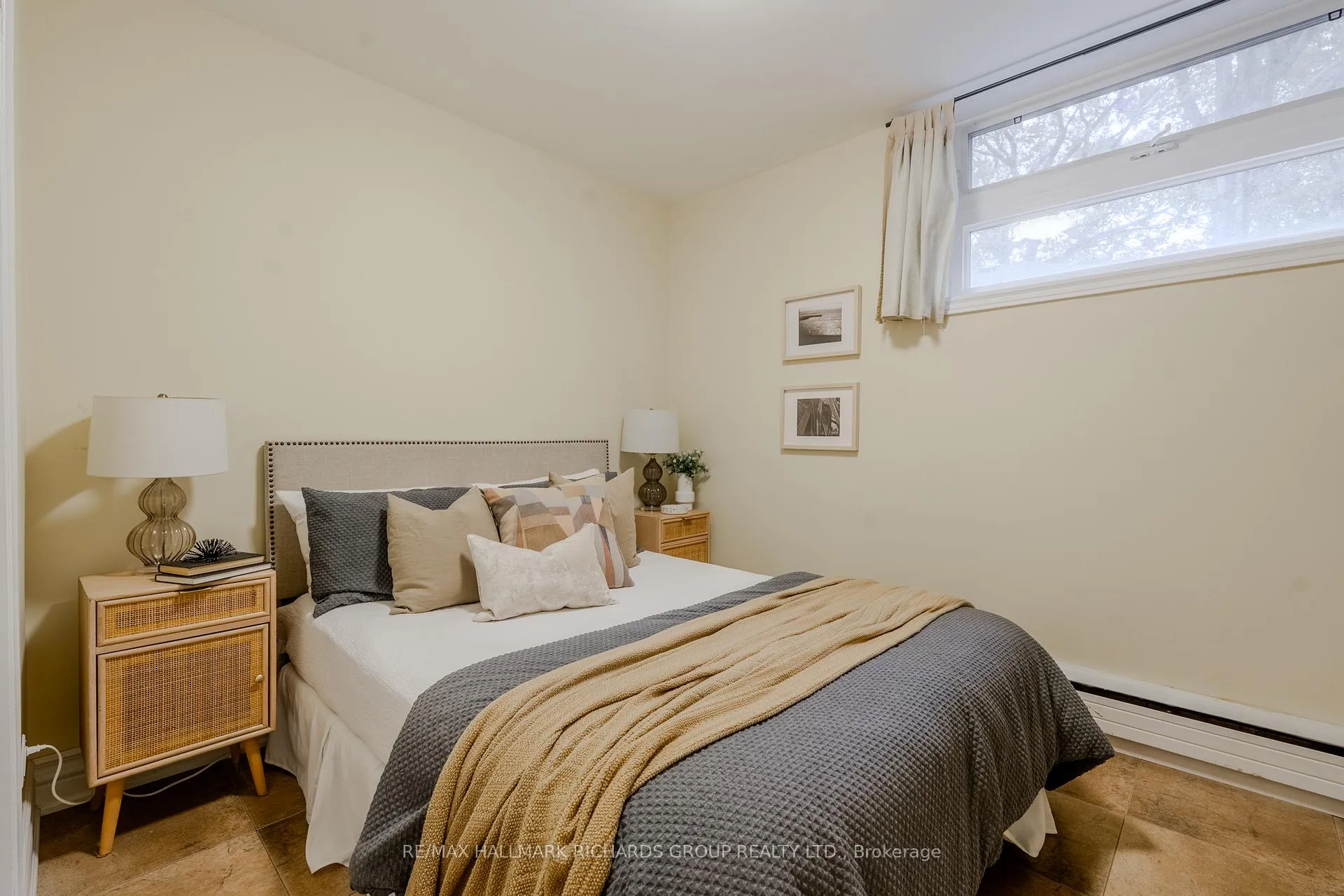 Photo 23 of 35 Swanwick Avenue, Toronto, East End-Danforth — HOMEH