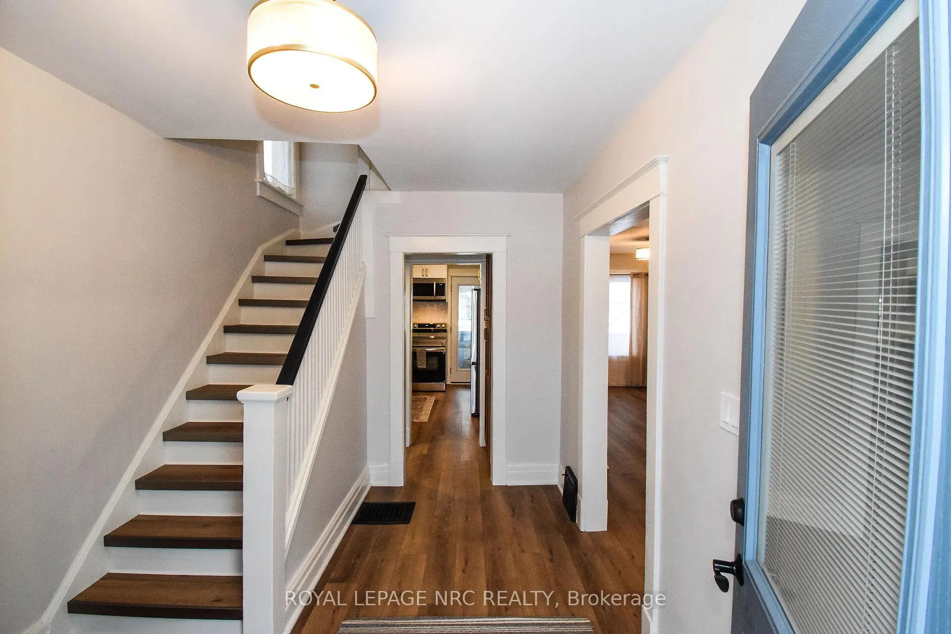 Photo 5 of 5121 Fourth Avenue, Niagara Falls, Cherrywood — HOMEH