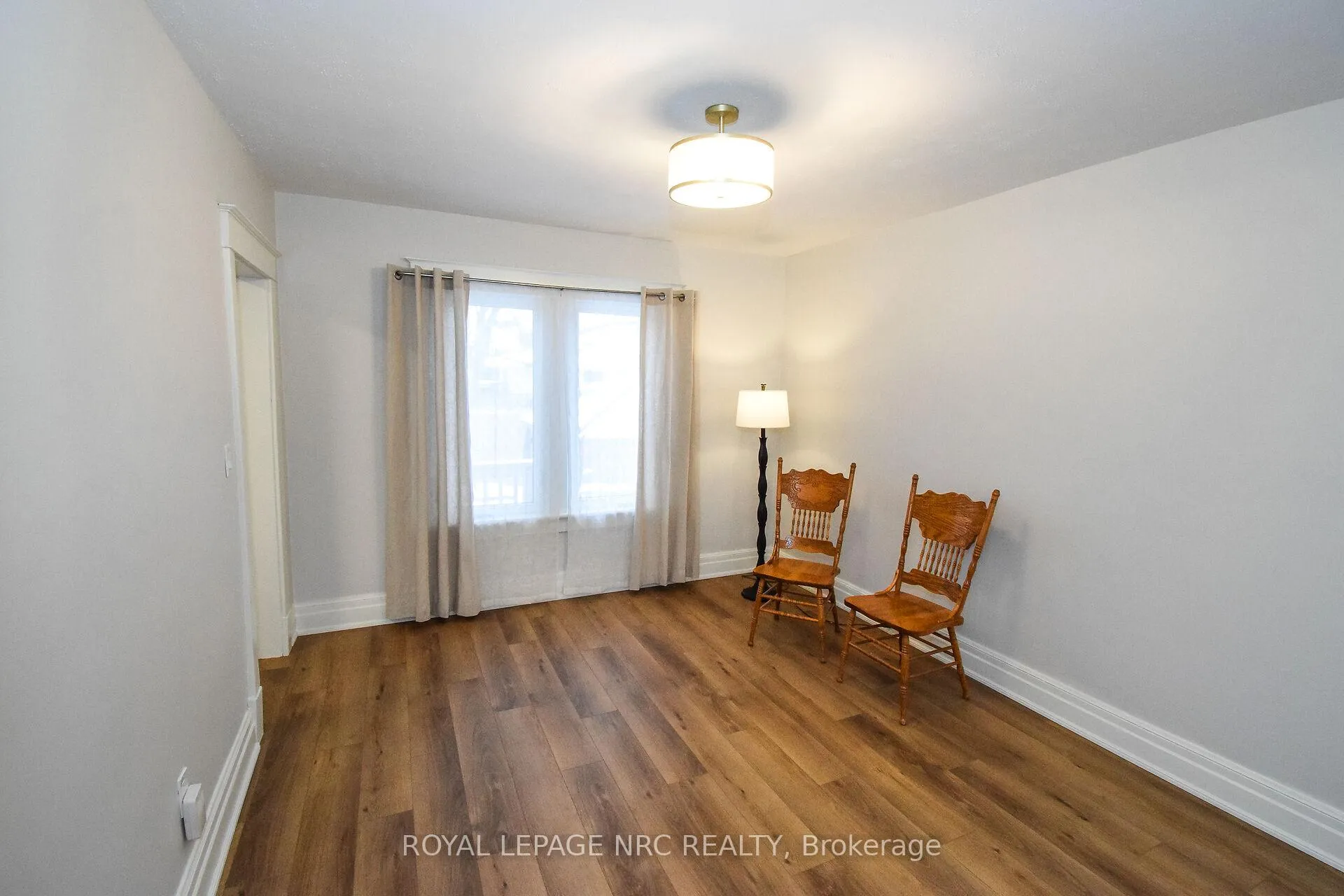 Photo 9 of 5121 Fourth Avenue, Niagara Falls, Cherrywood — HOMEH