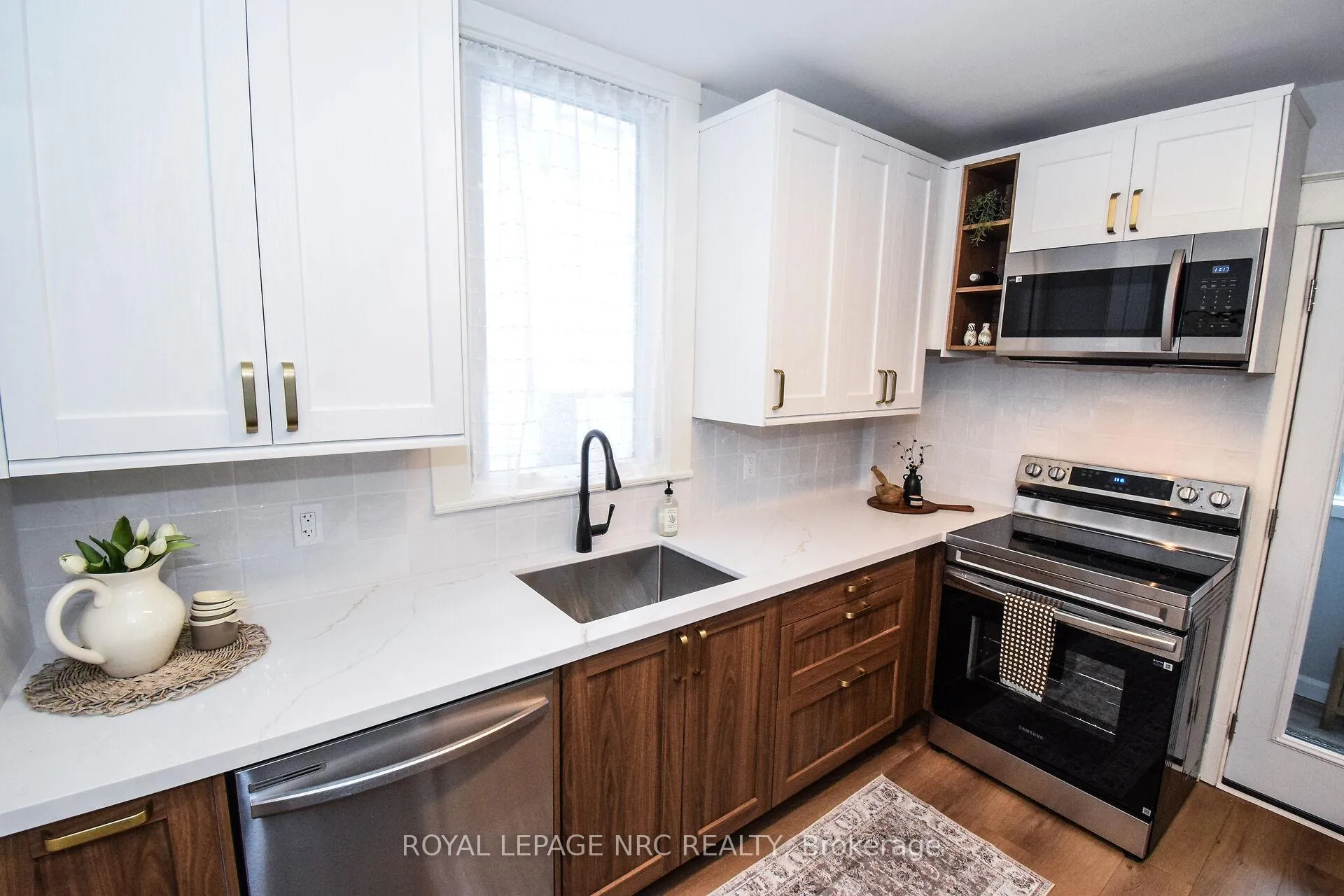 Photo 15 of 5121 Fourth Avenue, Niagara Falls, Cherrywood — HOMEH