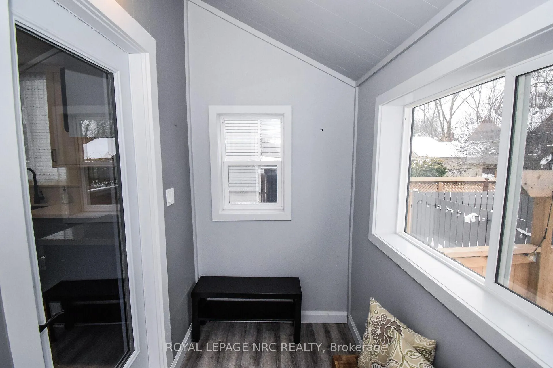Photo 21 of 5121 Fourth Avenue, Niagara Falls, Cherrywood — HOMEH