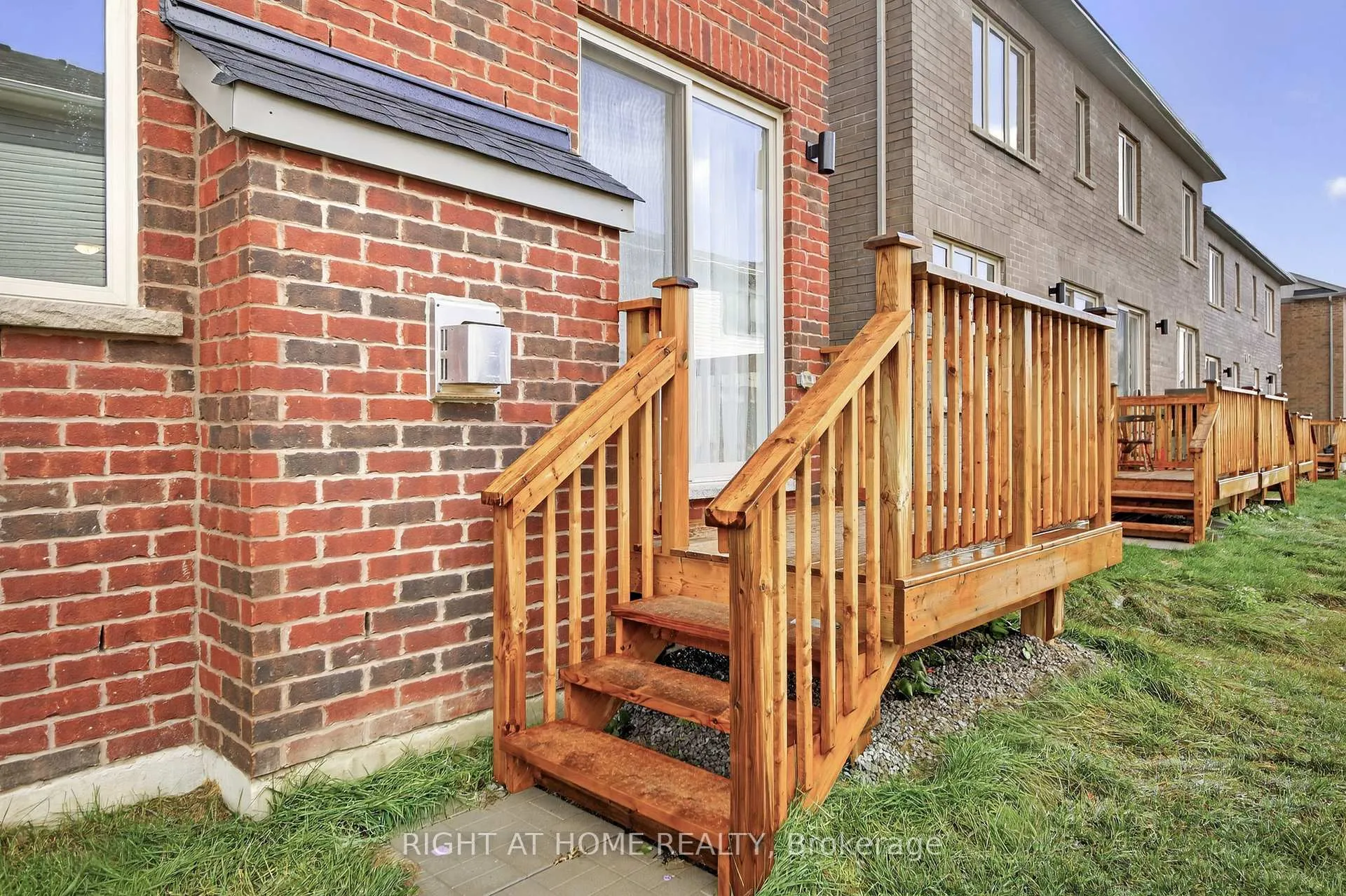 Photo 27 of 86 West Oak Trail, Barrie, Rural Barrie Southeast — HOMEH