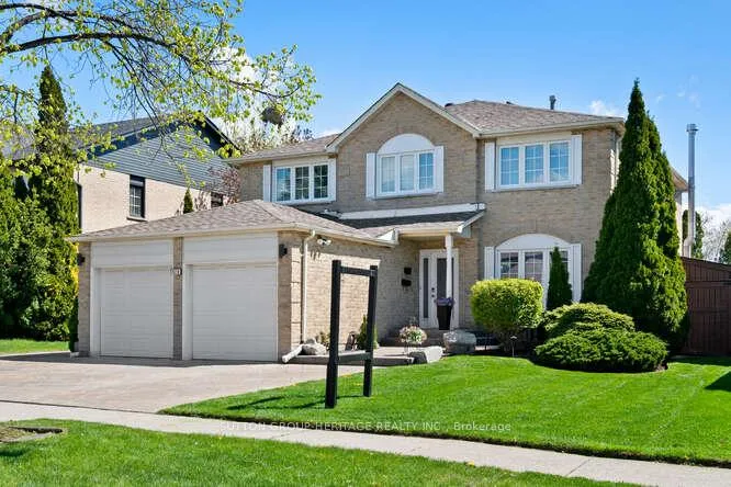 Photo 2 of 629 Foxwood Trail, Pickering, Amberlea — HOMEH