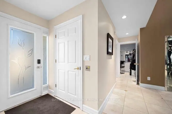 Photo 4 of 629 Foxwood Trail, Pickering, Amberlea — HOMEH