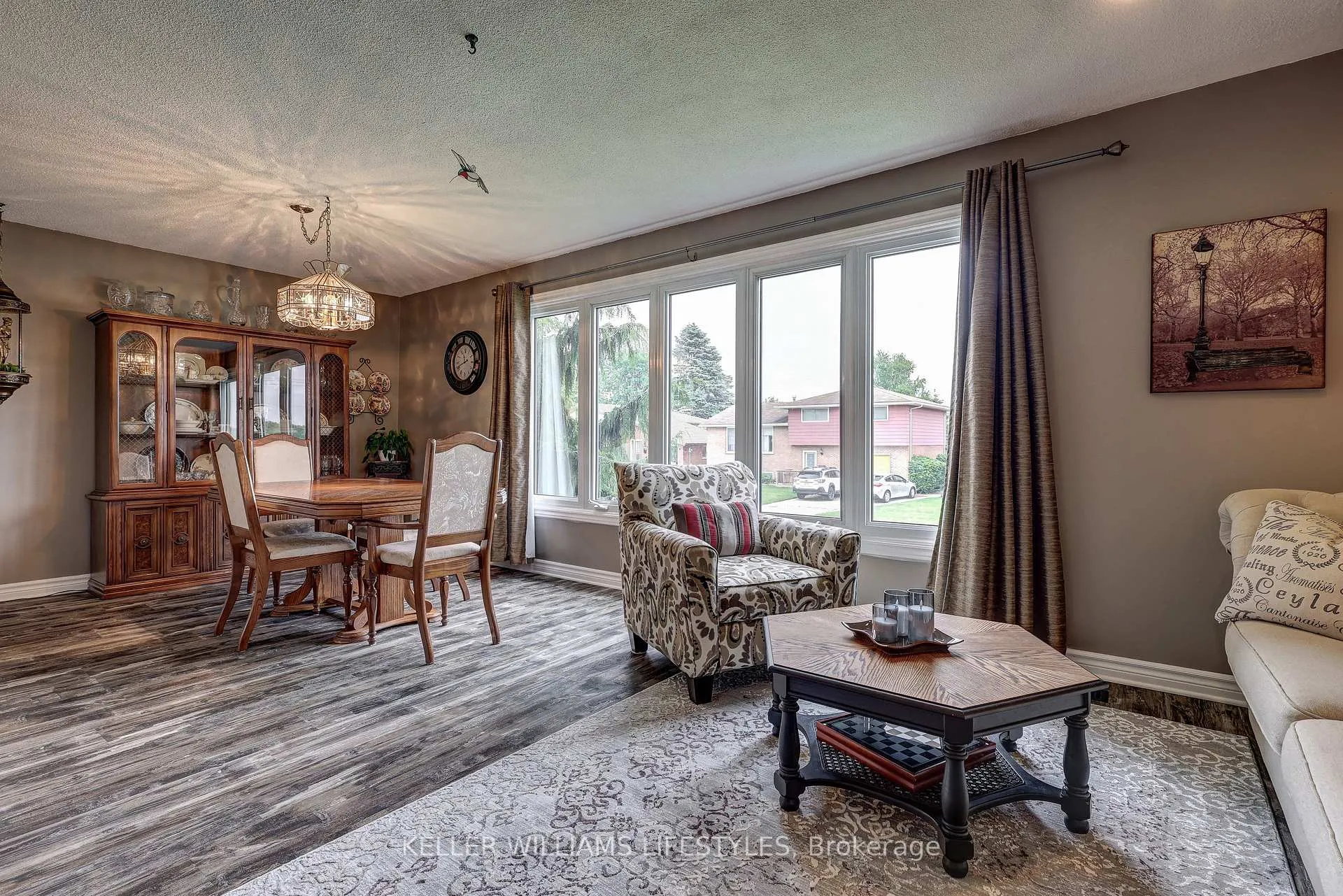 Photo 9 of 17 Sharpe Drive, Strathroy-Caradoc, SW — HOMEH