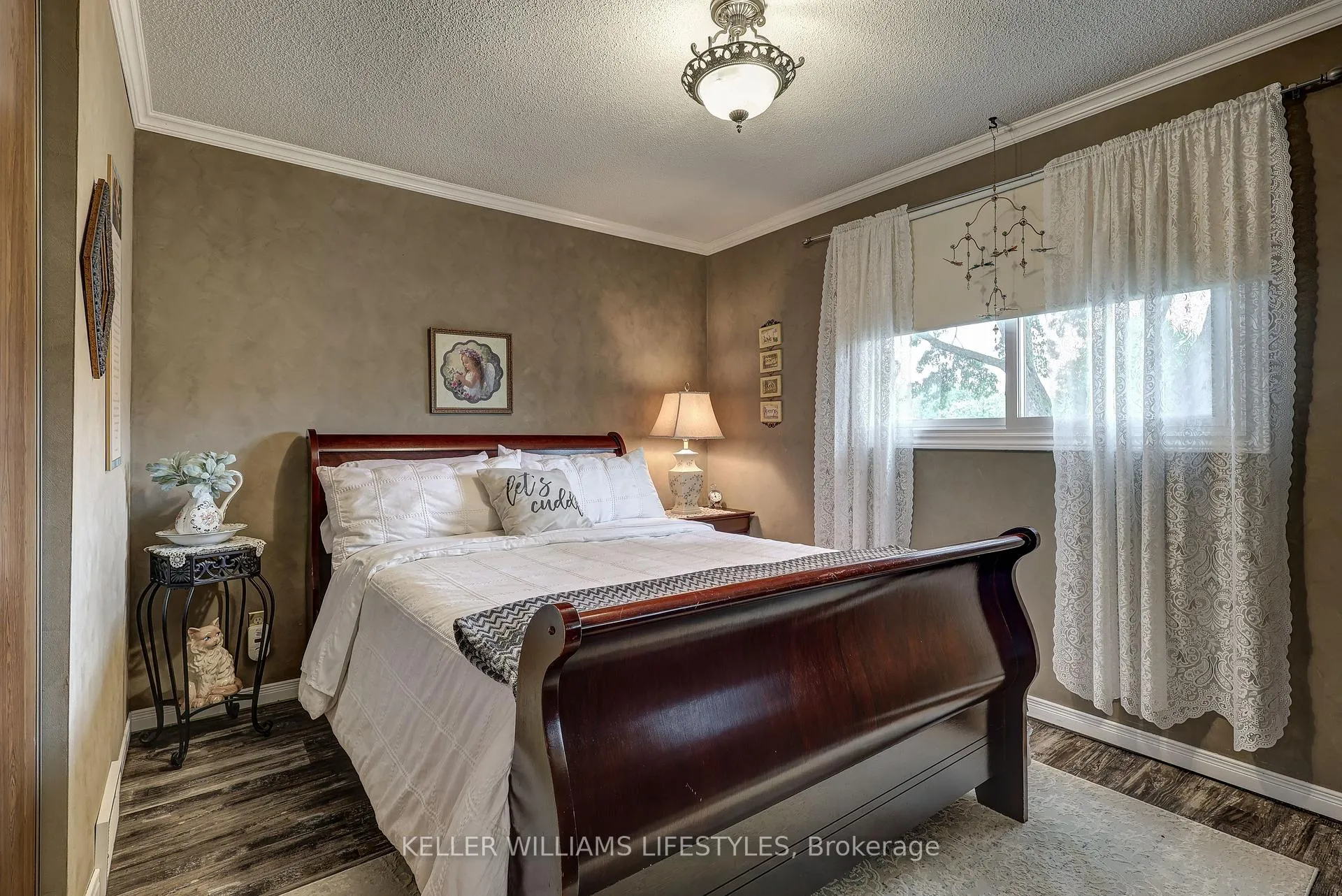 Photo 20 of 17 Sharpe Drive, Strathroy-Caradoc, SW — HOMEH