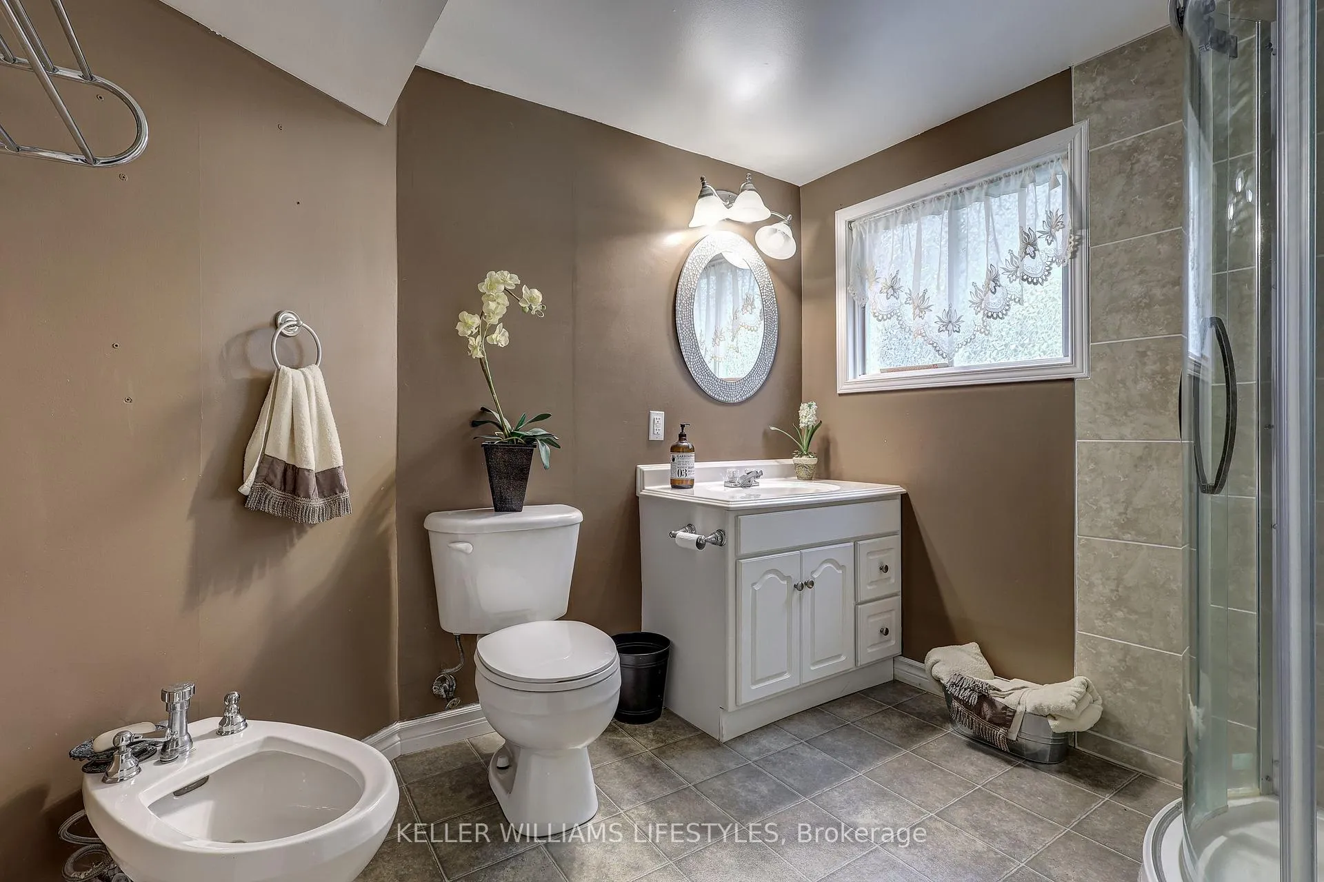 Photo 33 of 17 Sharpe Drive, Strathroy-Caradoc, SW — HOMEH