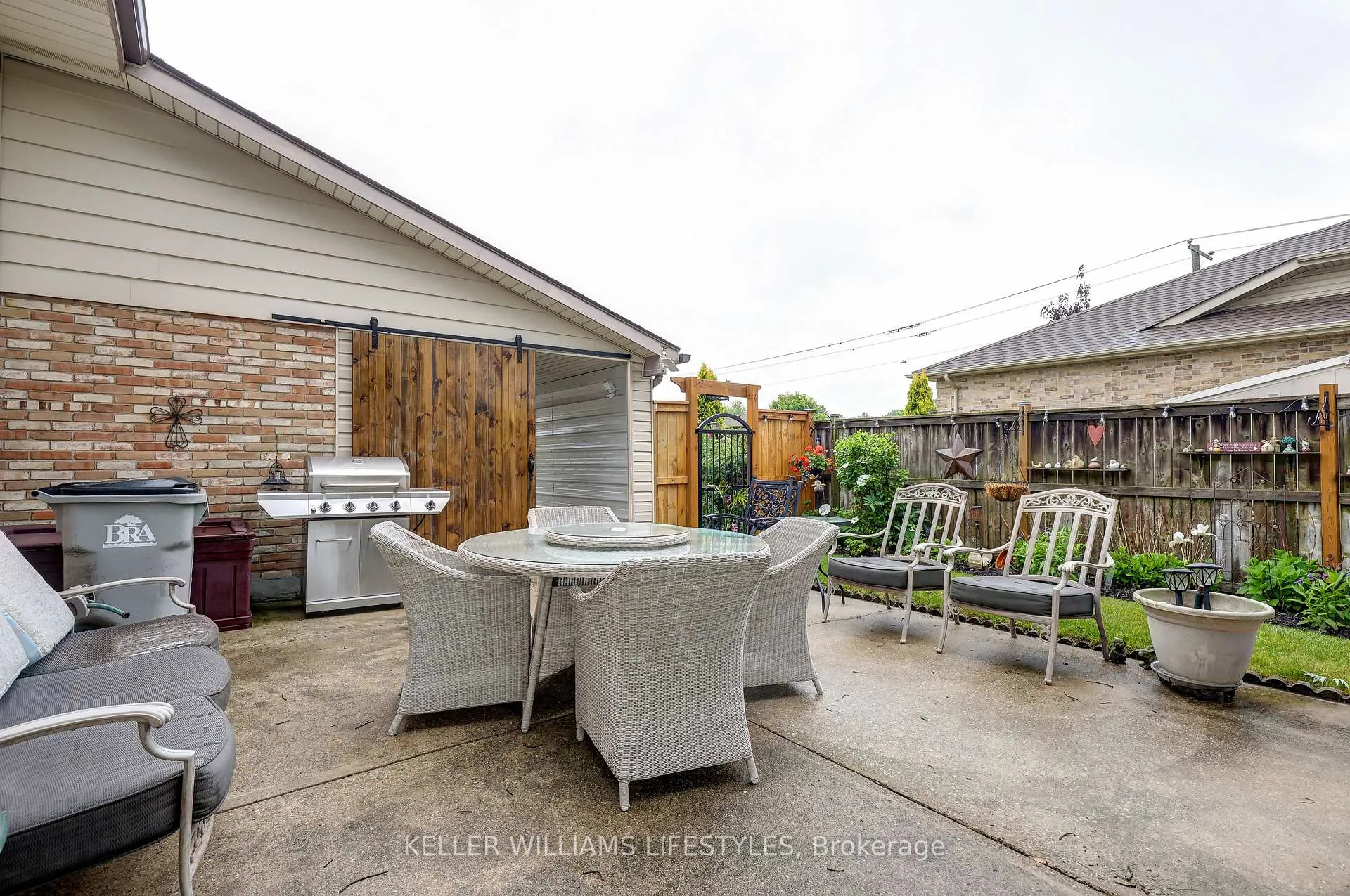 Photo 38 of 17 Sharpe Drive, Strathroy-Caradoc, SW — HOMEH