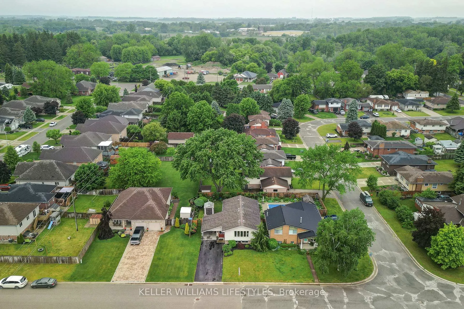 Photo 45 of 17 Sharpe Drive, Strathroy-Caradoc, SW — HOMEH