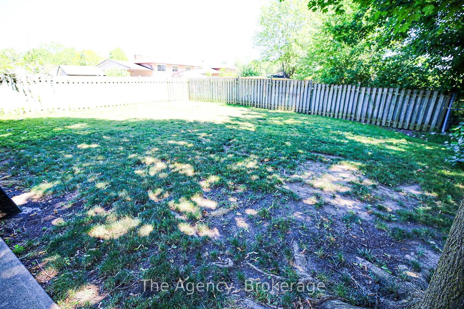 Photo 36 of 32 Royal Oak Drive, Welland, N. Welland — HOMEH
