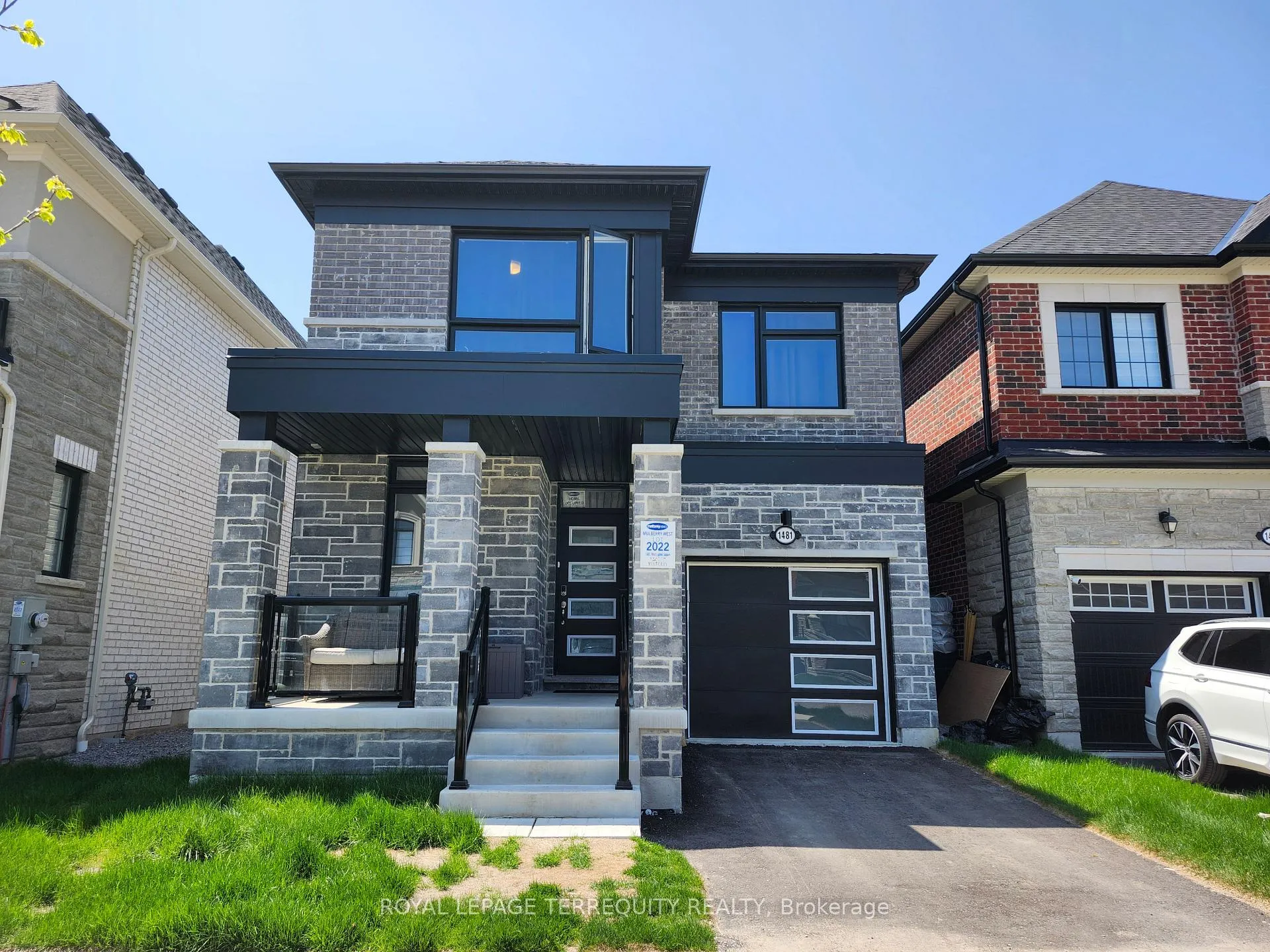 Photo 1 of 1481 Mockingbird Square, Pickering, Rural Pickering — HOMEH