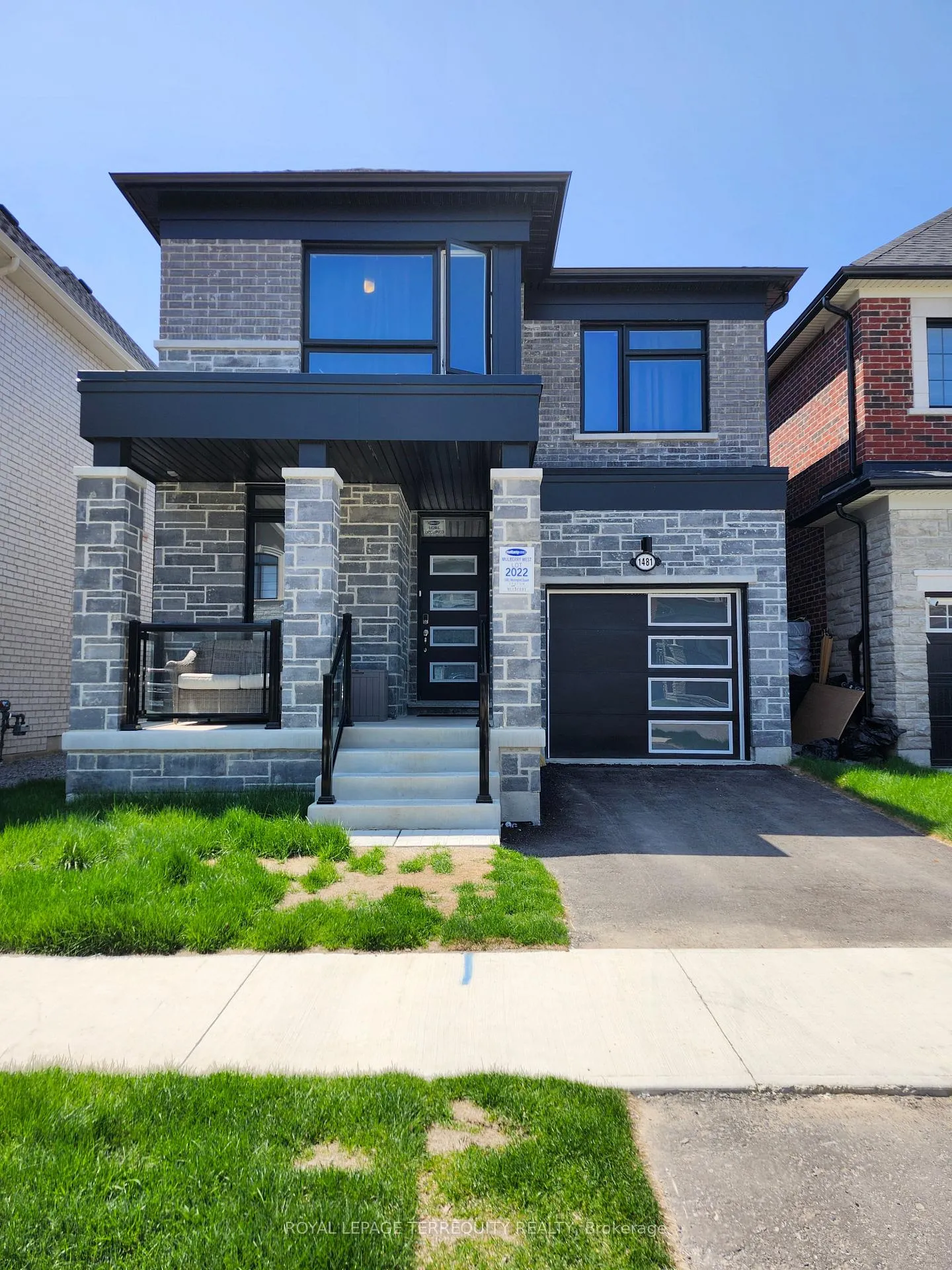 Photo 2 of 1481 Mockingbird Square, Pickering, Rural Pickering — HOMEH