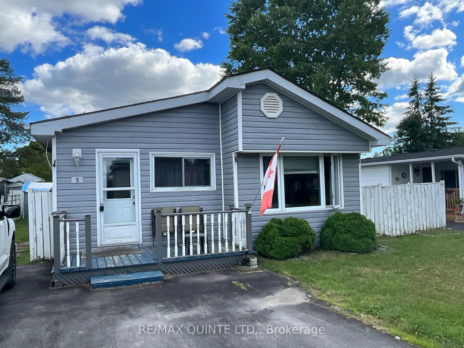 Photo 2 of 5 Oriole Lane, Quinte West, Sidney Ward — HOMEH