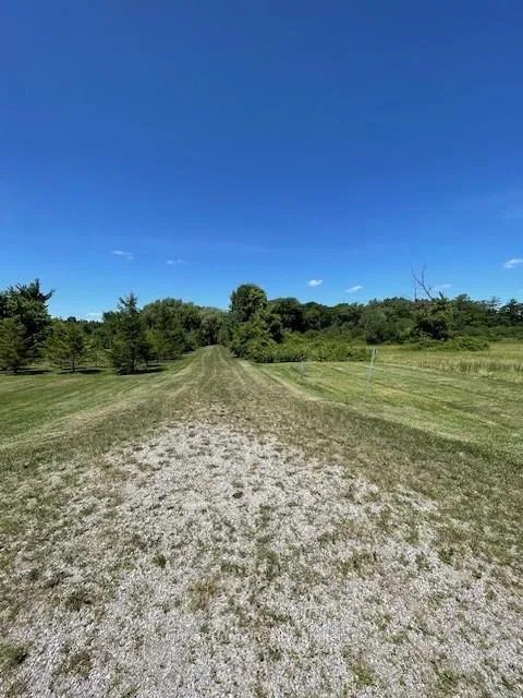Photo 2 of 106 Second Concession, Brant, Burford — HOMEH