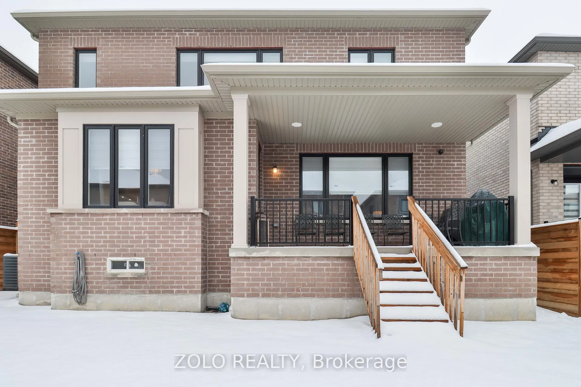 Photo 3 of 70 Stilton Avenue, Vaughan, Kleinburg — HOMEH