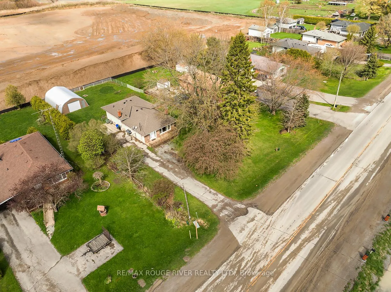 Photo 1 of 746 Durham Regional 17 Road, Clarington, Newcastle — HOMEH