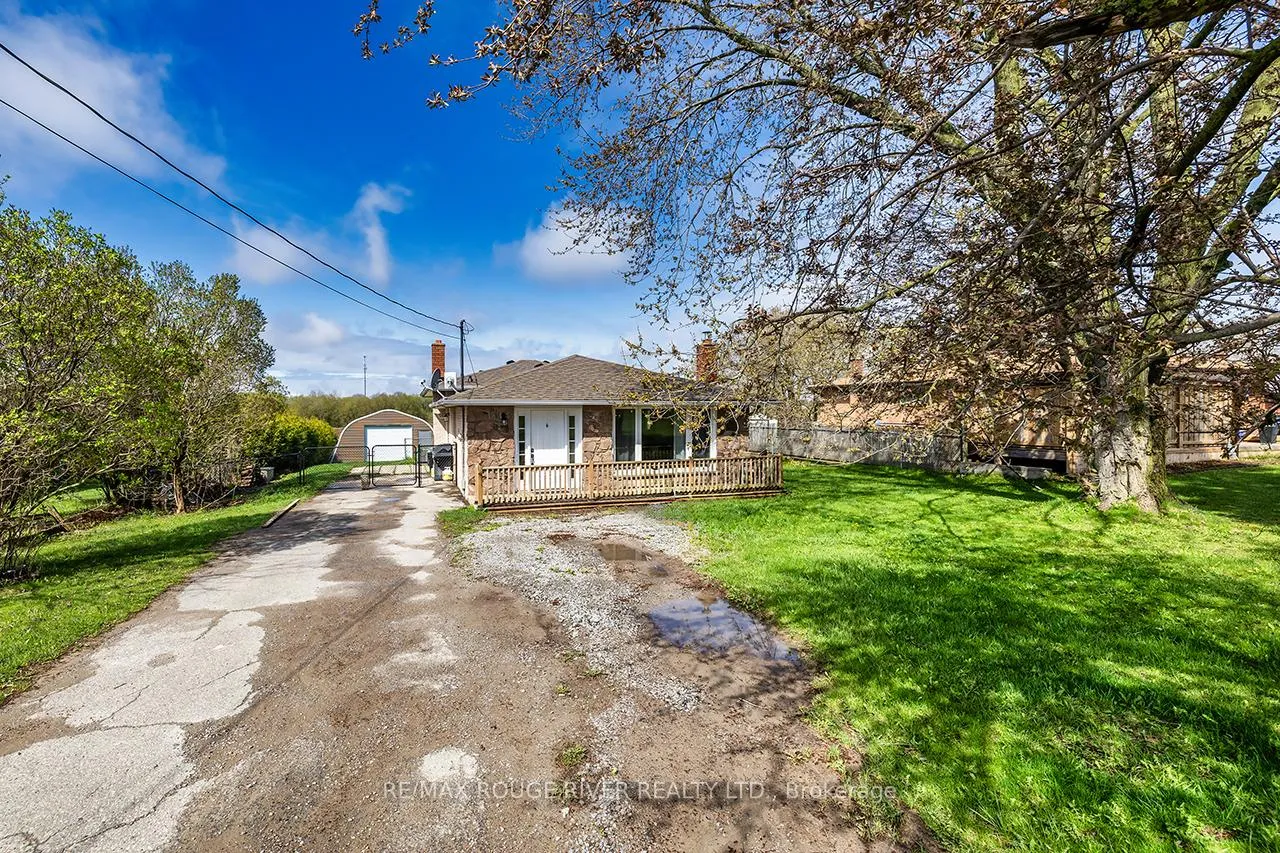 Photo 2 of 746 Durham Regional 17 Road, Clarington, Newcastle — HOMEH