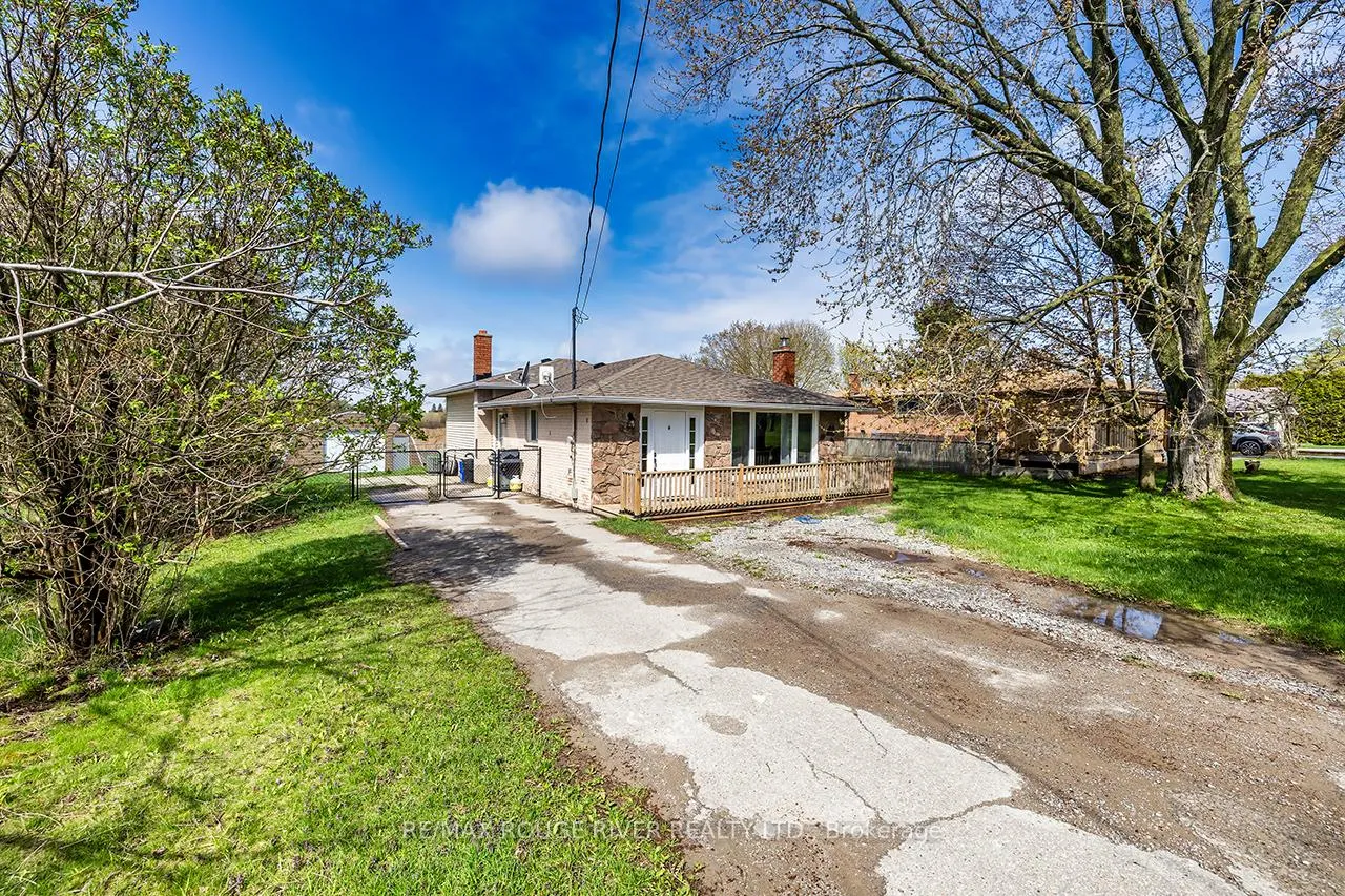 Photo 3 of 746 Durham Regional 17 Road, Clarington, Newcastle — HOMEH