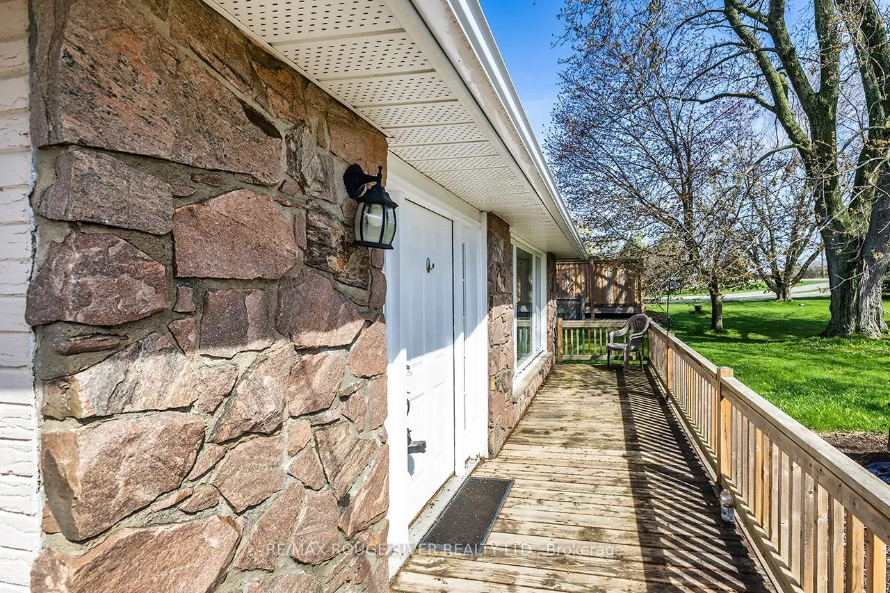 Photo 5 of 746 Durham Regional 17 Road, Clarington, Newcastle — HOMEH