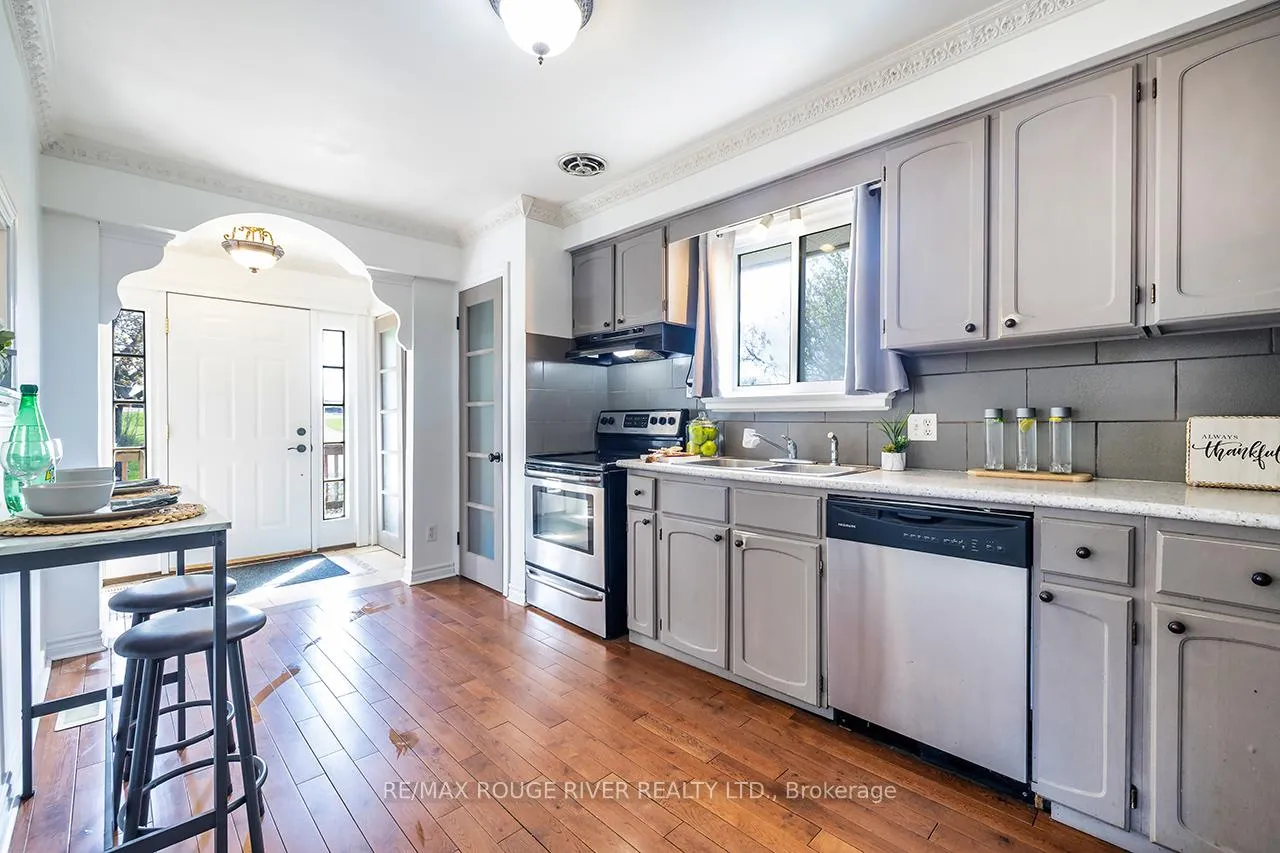 Photo 11 of 746 Durham Regional 17 Road, Clarington, Newcastle — HOMEH