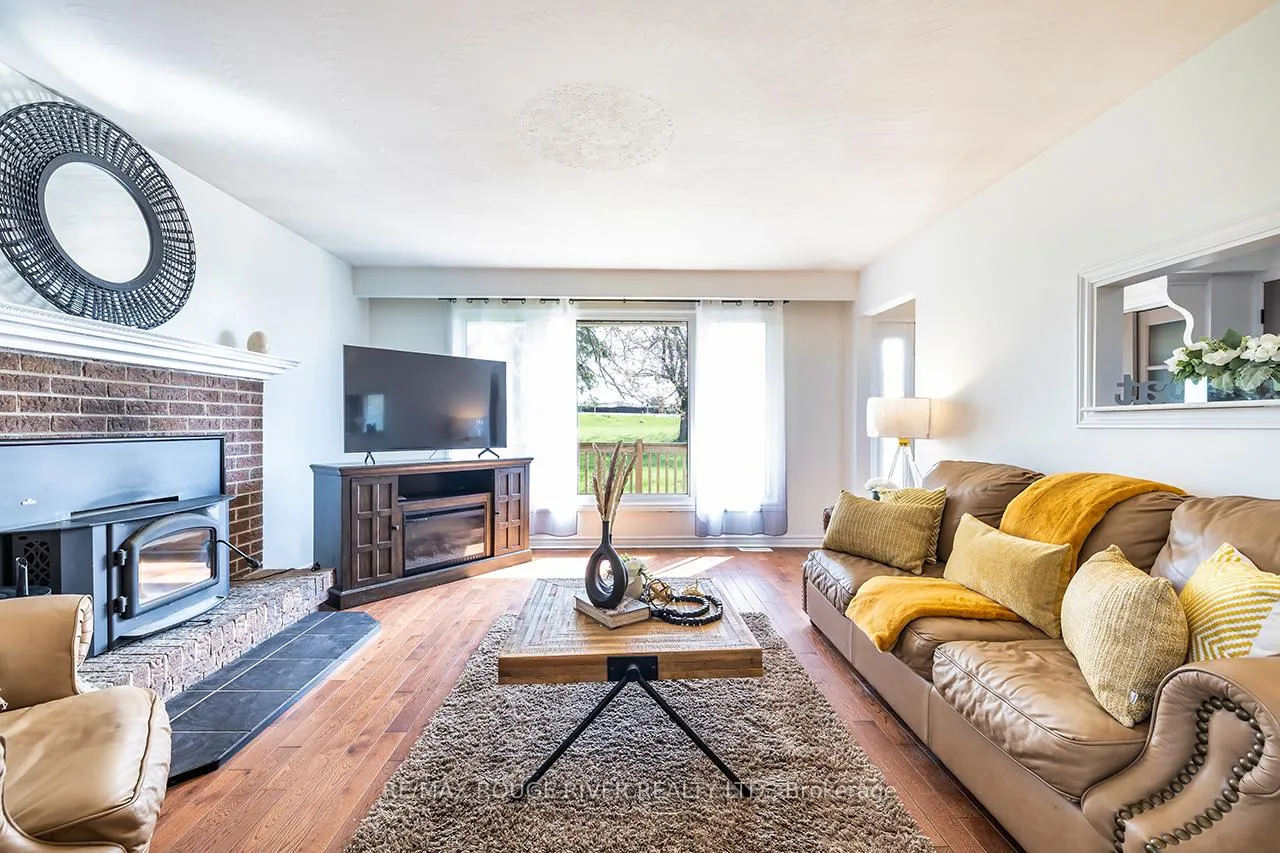 Photo 17 of 746 Durham Regional 17 Road, Clarington, Newcastle — HOMEH