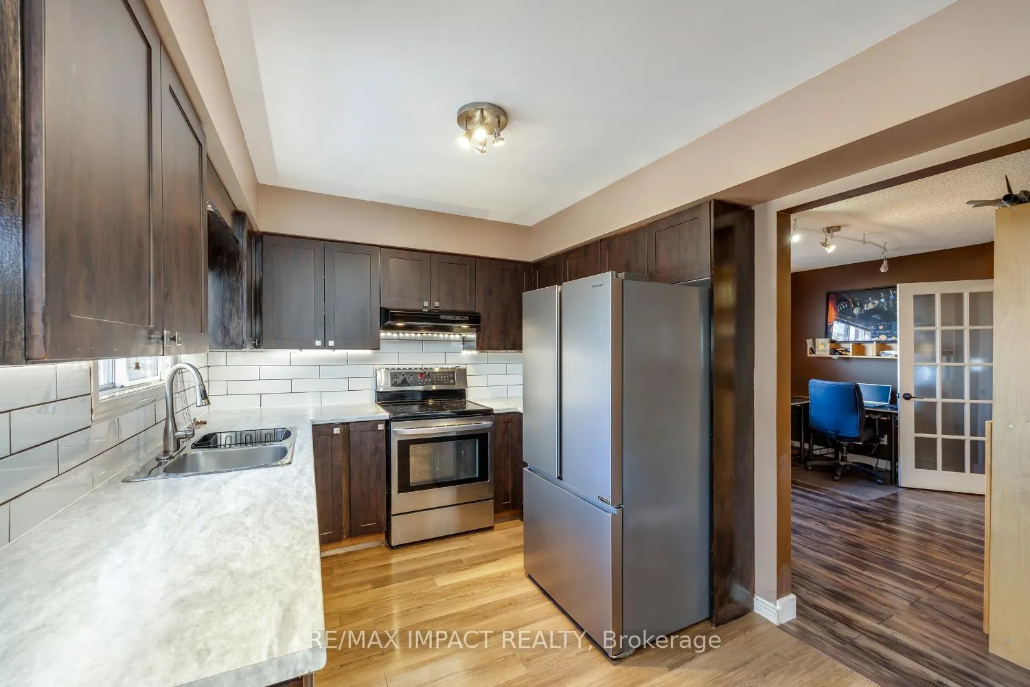 Photo 12 of 319 Sandringham Drive, Clarington, Courtice — HOMEH